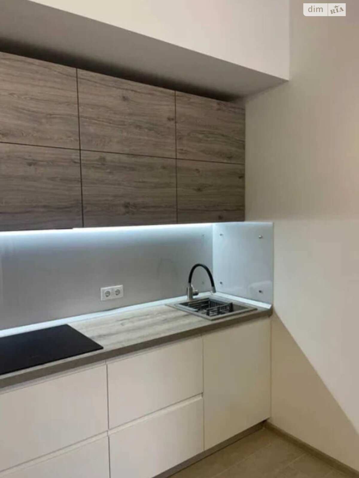 Продажа двухкомнатной квартиры в Киеве, на ул. Авиаконструктора Антонова 2Б, район Первомайский Массив фото 1