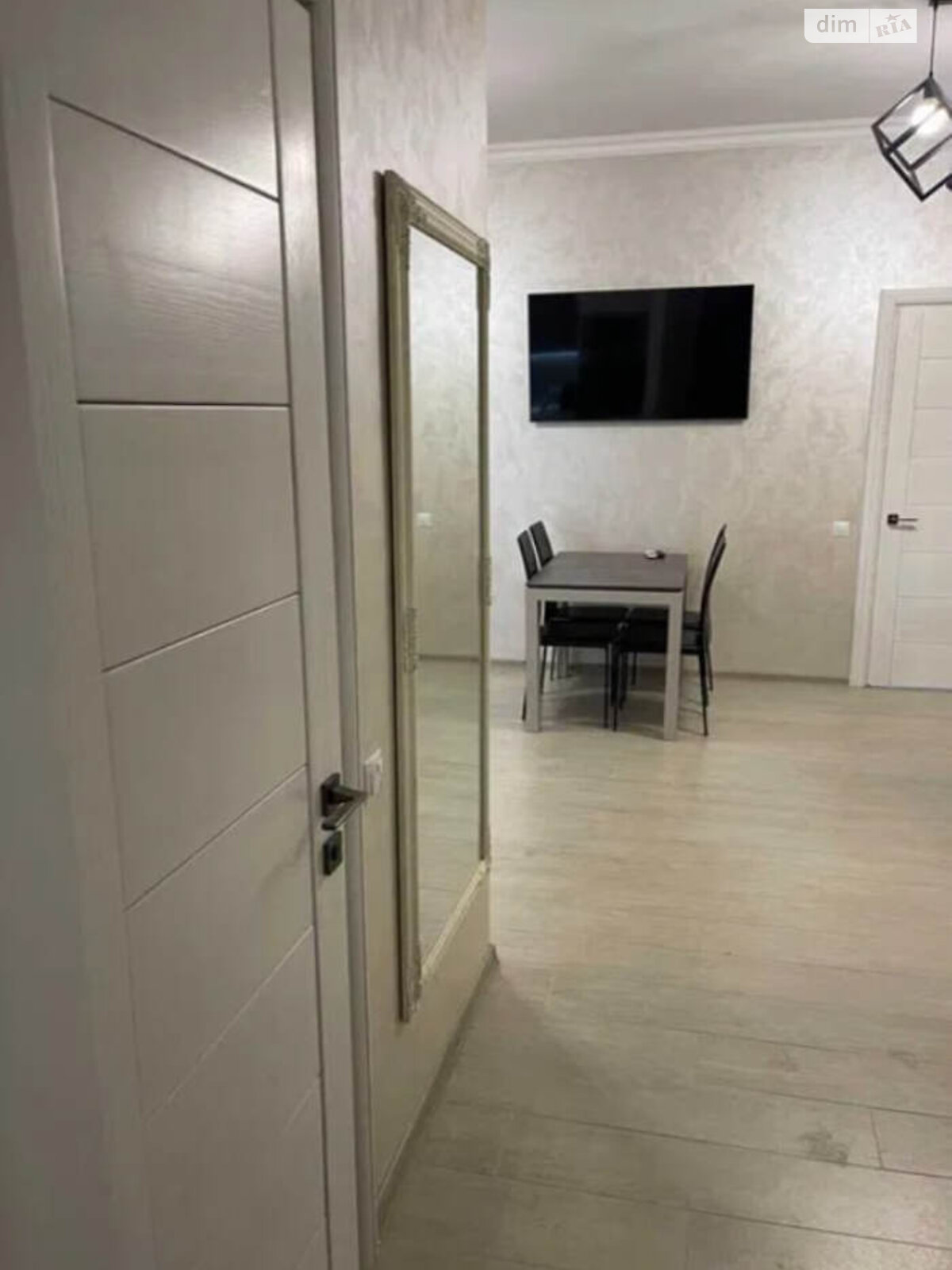 Продажа двухкомнатной квартиры в Киеве, на ул. Авиаконструктора Антонова 2Б, район Первомайский Массив фото 1