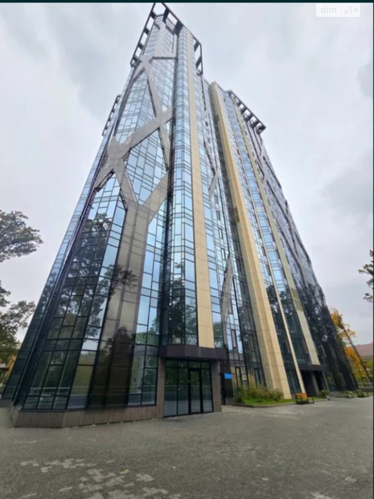 Продажа трехкомнатной квартиры в Киеве, на ул. Авиаконструктора Антонова 2Б, кв. 1, район Первомайский Массив фото 1 Продажа трехкомнатной квартиры в Киеве, на ул. Авиаконструктора Антонова 2Б, кв. 1, район Первомайский Массив фото 1