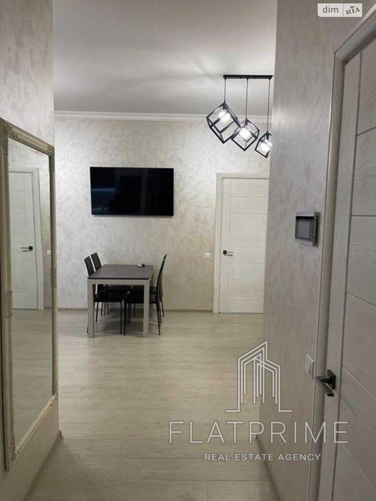 Продажа двухкомнатной квартиры в Киеве, на ул. Авиаконструктора Антонова 2Б, район Первомайский Массив фото 1