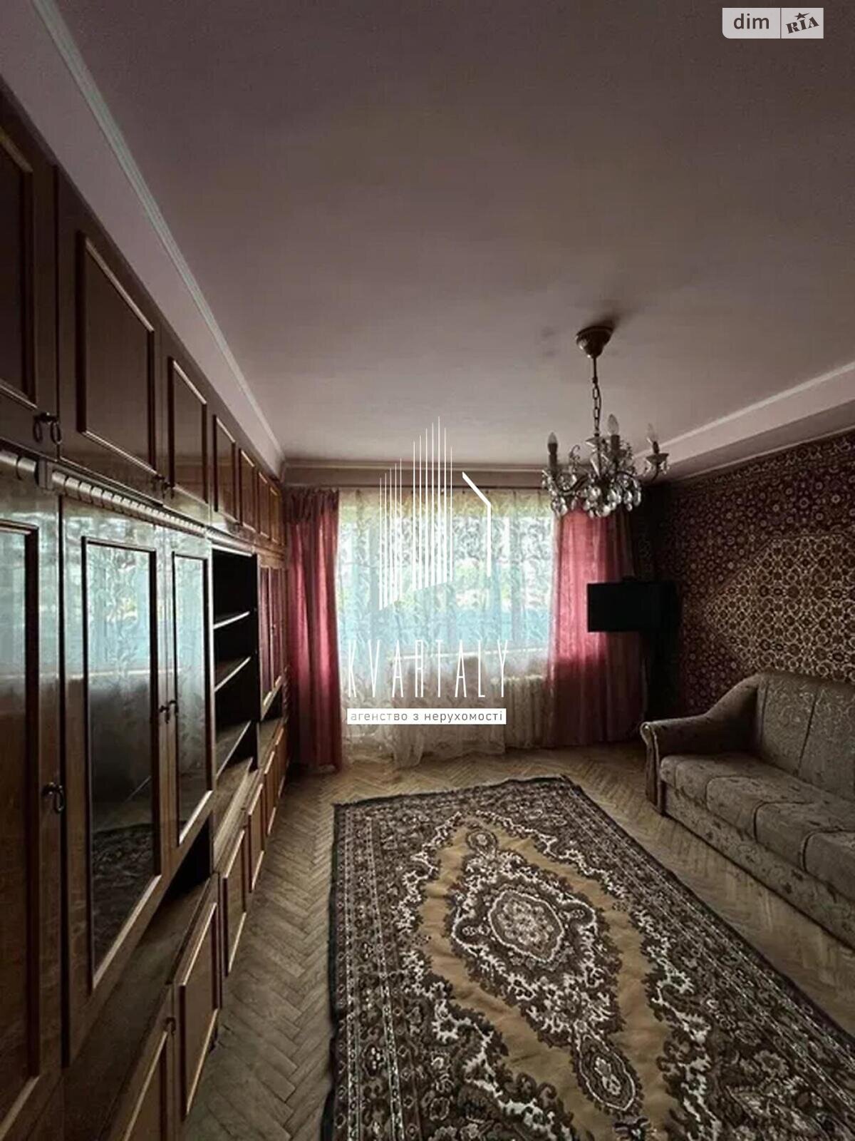 Продаж трикімнатної квартири в Києві, на бул. Чоколівський 19, район Першотравневий Масив фото 1 Продаж трикімнатної квартири в Києві, на бул. Чоколівський 19, район Першотравневий Масив фото 1