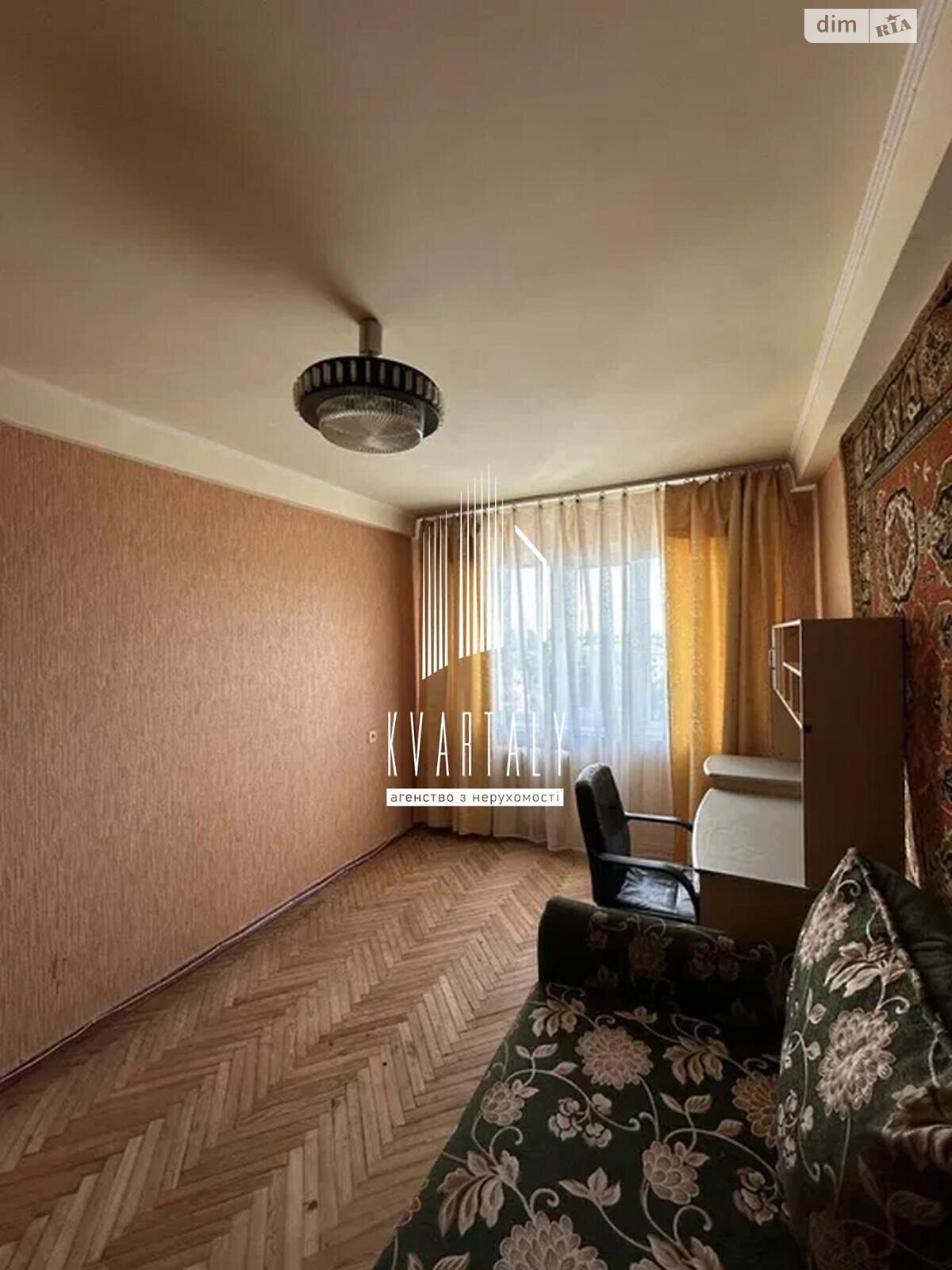 Продаж трикімнатної квартири в Києві, на бул. Чоколівський 19, район Першотравневий Масив фото 1 Продаж трикімнатної квартири в Києві, на бул. Чоколівський 19, район Першотравневий Масив фото 1