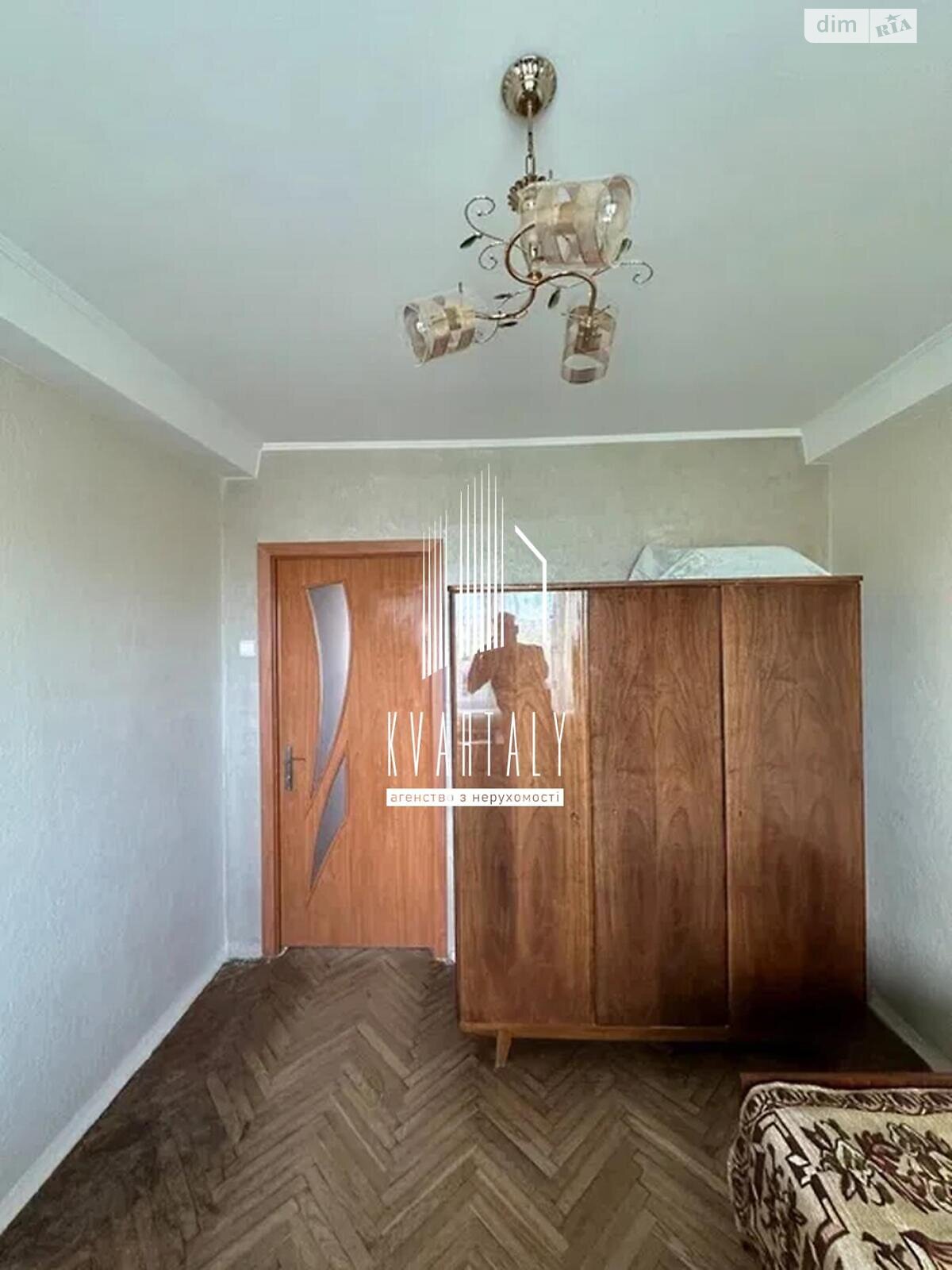 Продаж трикімнатної квартири в Києві, на бул. Чоколівський 19, район Першотравневий Масив фото 1 Продаж трикімнатної квартири в Києві, на бул. Чоколівський 19, район Першотравневий Масив фото 1