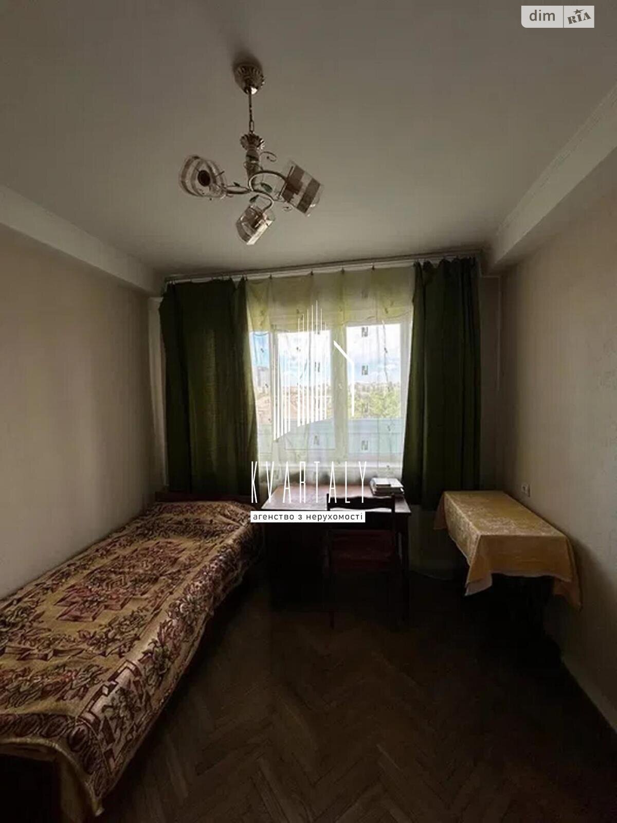 Продаж трикімнатної квартири в Києві, на бул. Чоколівський 19, район Першотравневий Масив фото 1 Продаж трикімнатної квартири в Києві, на бул. Чоколівський 19, район Першотравневий Масив фото 1