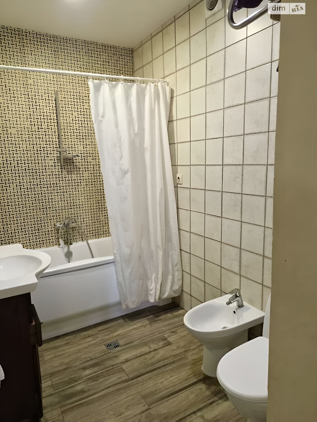 Продаж трикімнатної квартири в Києві, на вул. Джохара Дудаєва 11, район Першотравневий Масив фото 1 Продаж трикімнатної квартири в Києві, на вул. Джохара Дудаєва 11, район Першотравневий Масив фото 1