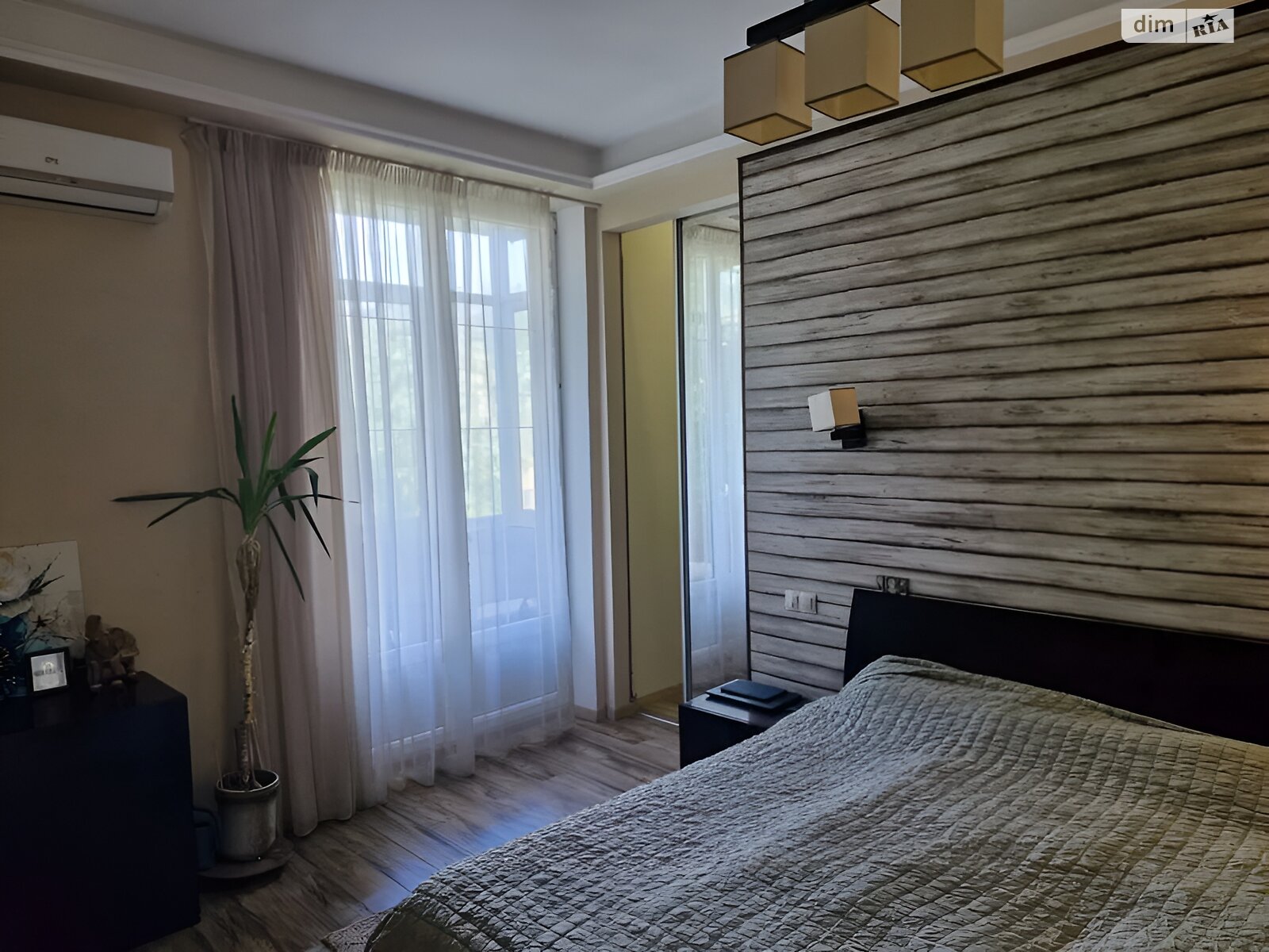 Продаж трикімнатної квартири в Києві, на вул. Джохара Дудаєва 11, район Першотравневий Масив фото 1 Продаж трикімнатної квартири в Києві, на вул. Джохара Дудаєва 11, район Першотравневий Масив фото 1