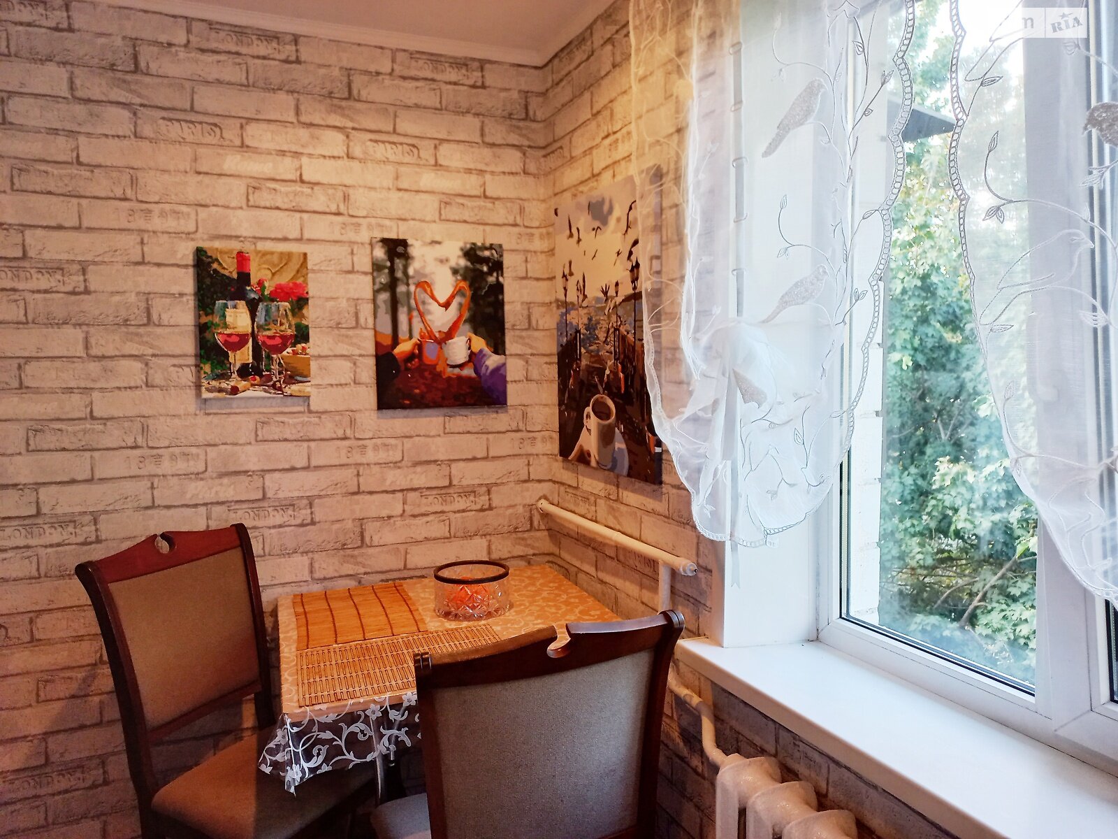 Продаж двокімнатної квартири в Києві, на вул. Єреванська 14Г, район Першотравневий Масив фото 1