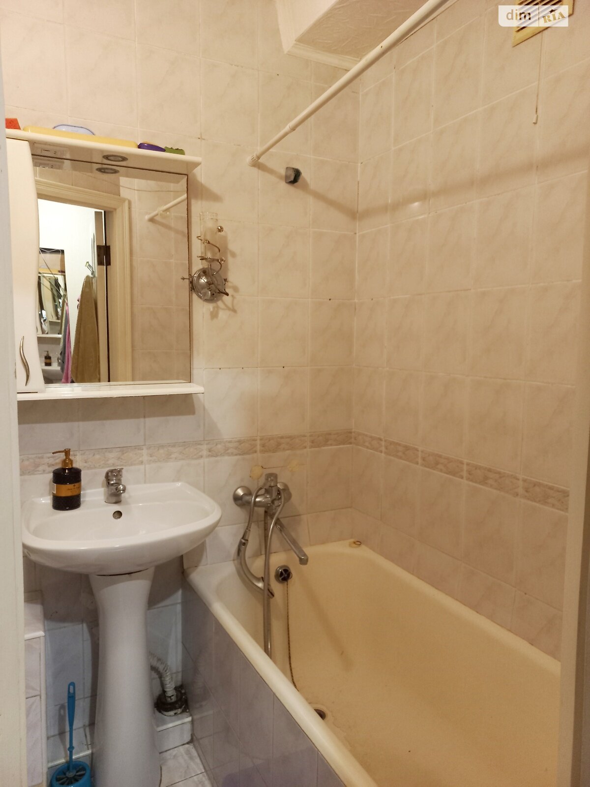 Продаж двокімнатної квартири в Києві, на вул. Єреванська 14Г, район Першотравневий Масив фото 1