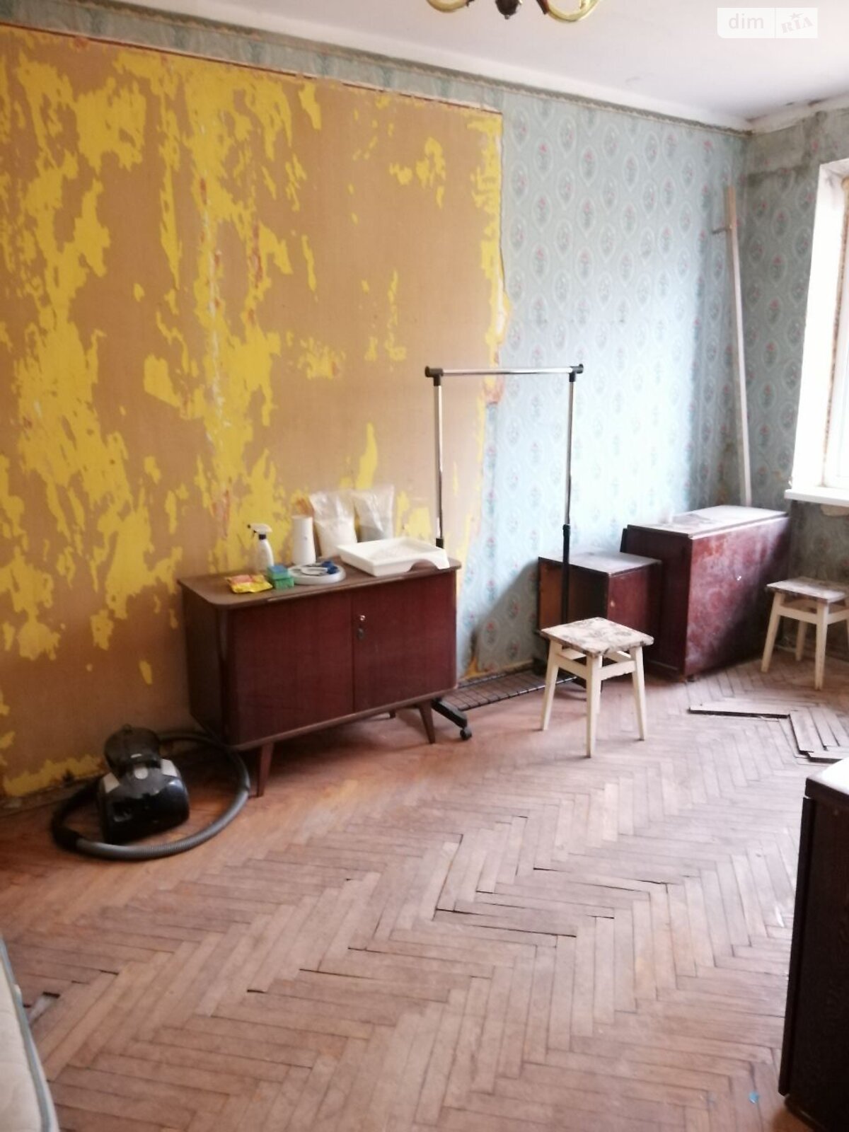 Продаж однокімнатної квартири в Києві, на вул. Єреванська 31/1, район Першотравневий Масив фото 1