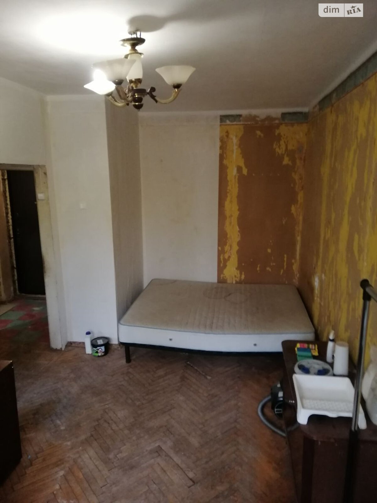 Продаж однокімнатної квартири в Києві, на вул. Єреванська 31/1, район Першотравневий Масив фото 1