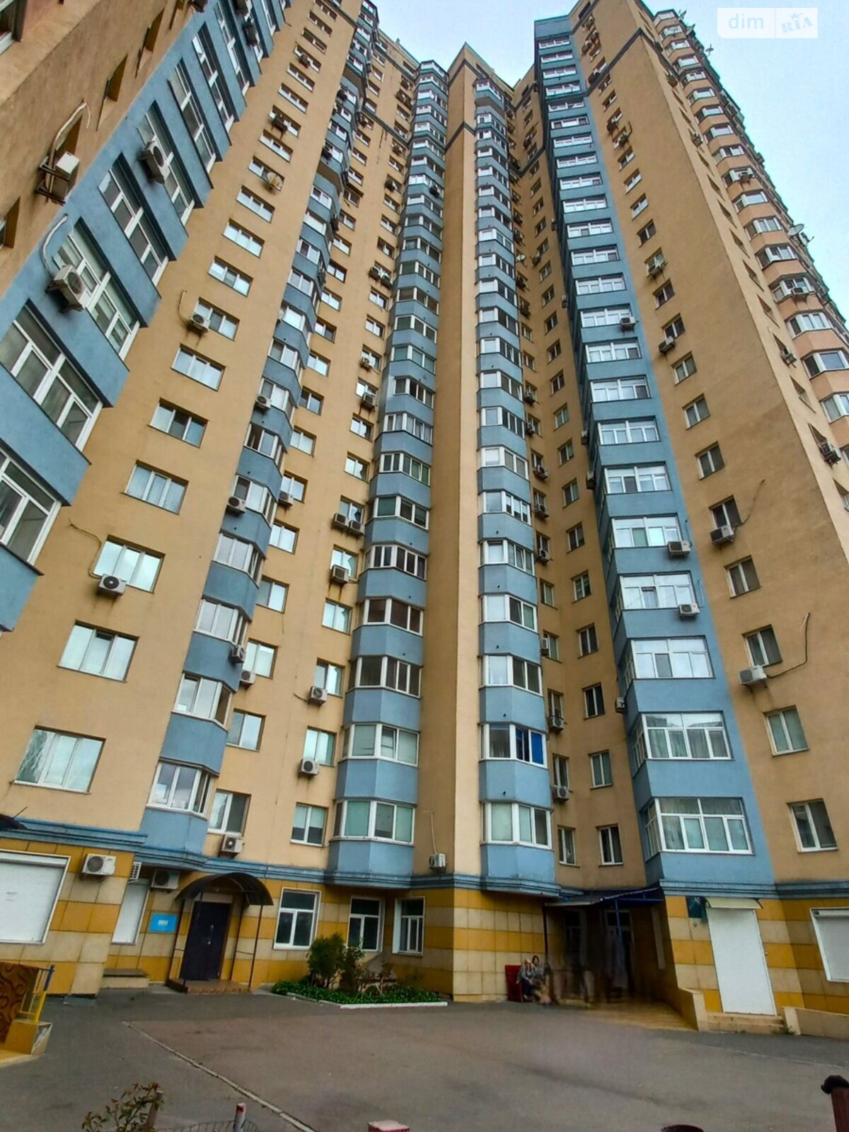 Продаж двокімнатної квартири в Києві, на вул. Генерала Генадія Воробйова 13Е, район Першотравневий Масив фото 1 Продаж двокімнатної квартири в Києві, на вул. Генерала Генадія Воробйова 13Е, район Першотравневий Масив фото 1