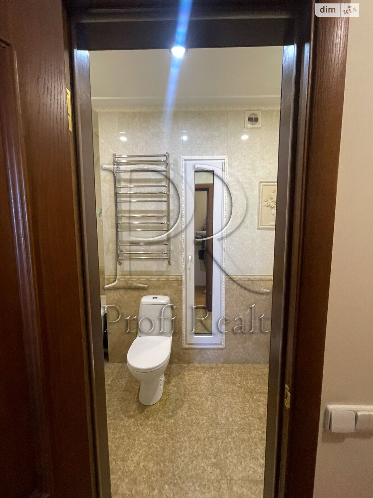 Продаж двокімнатної квартири в Києві, на вул. Генерала Генадія Воробйова 13Е, район Першотравневий Масив фото 1