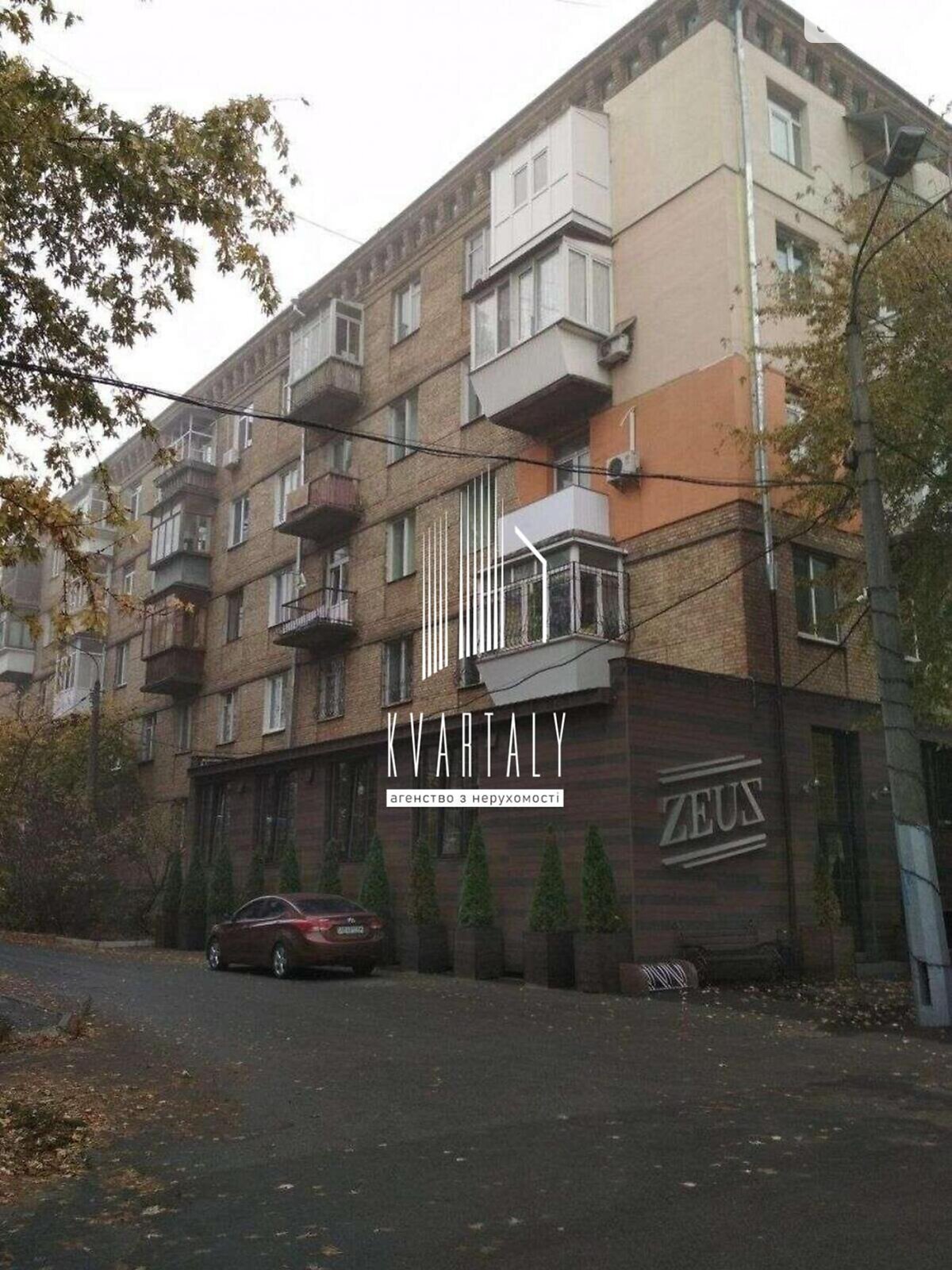 Продажа трехкомнатной квартиры в Киеве, на ул. Ивана Светличного 6, район Первомайский Массив фото 1