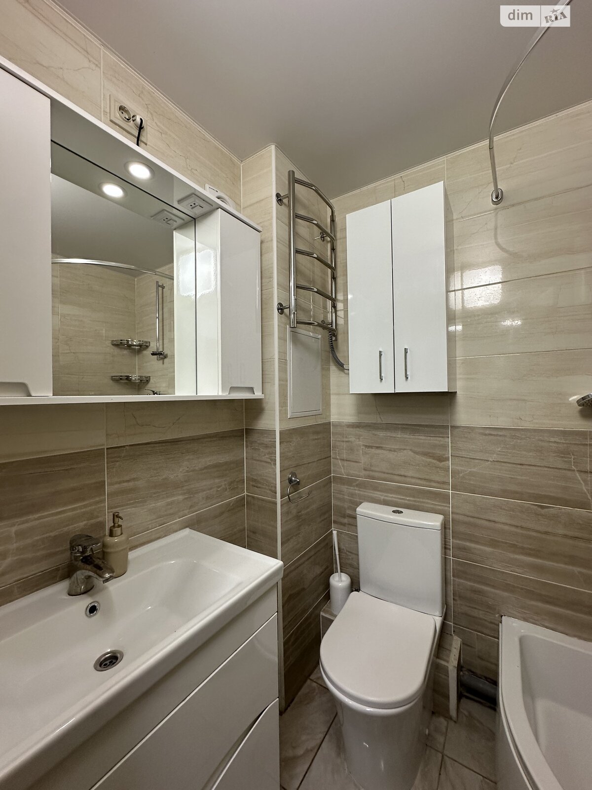 Продажа однокомнатной квартиры в Киеве, на ул. Карела Чапека 15, район Соломенский фото 1