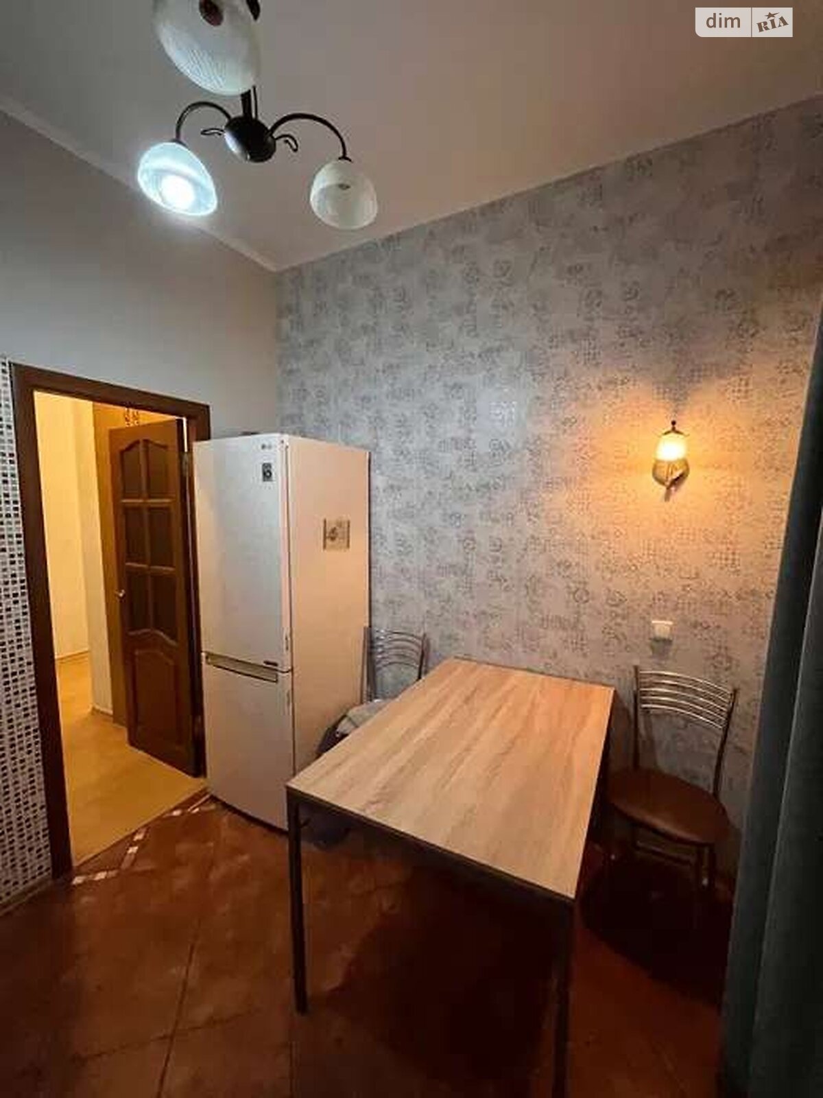 Продажа двухкомнатной квартиры в Киеве, на ул. Лондонская 14, район Первомайский Массив фото 1 Продажа двухкомнатной квартиры в Киеве, на ул. Лондонская 14, район Первомайский Массив фото 1