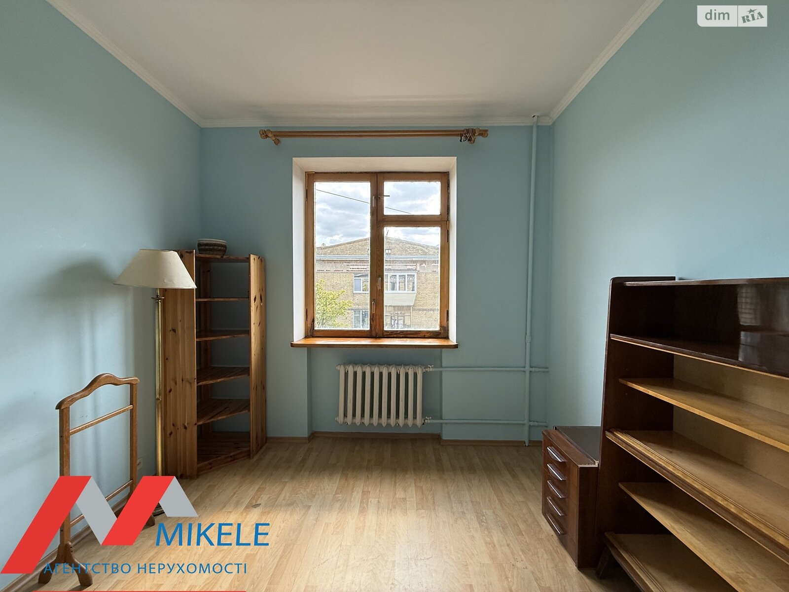 Продаж трикімнатної квартири в Києві, на вул. Лондонська 2, район Першотравневий Масив фото 1