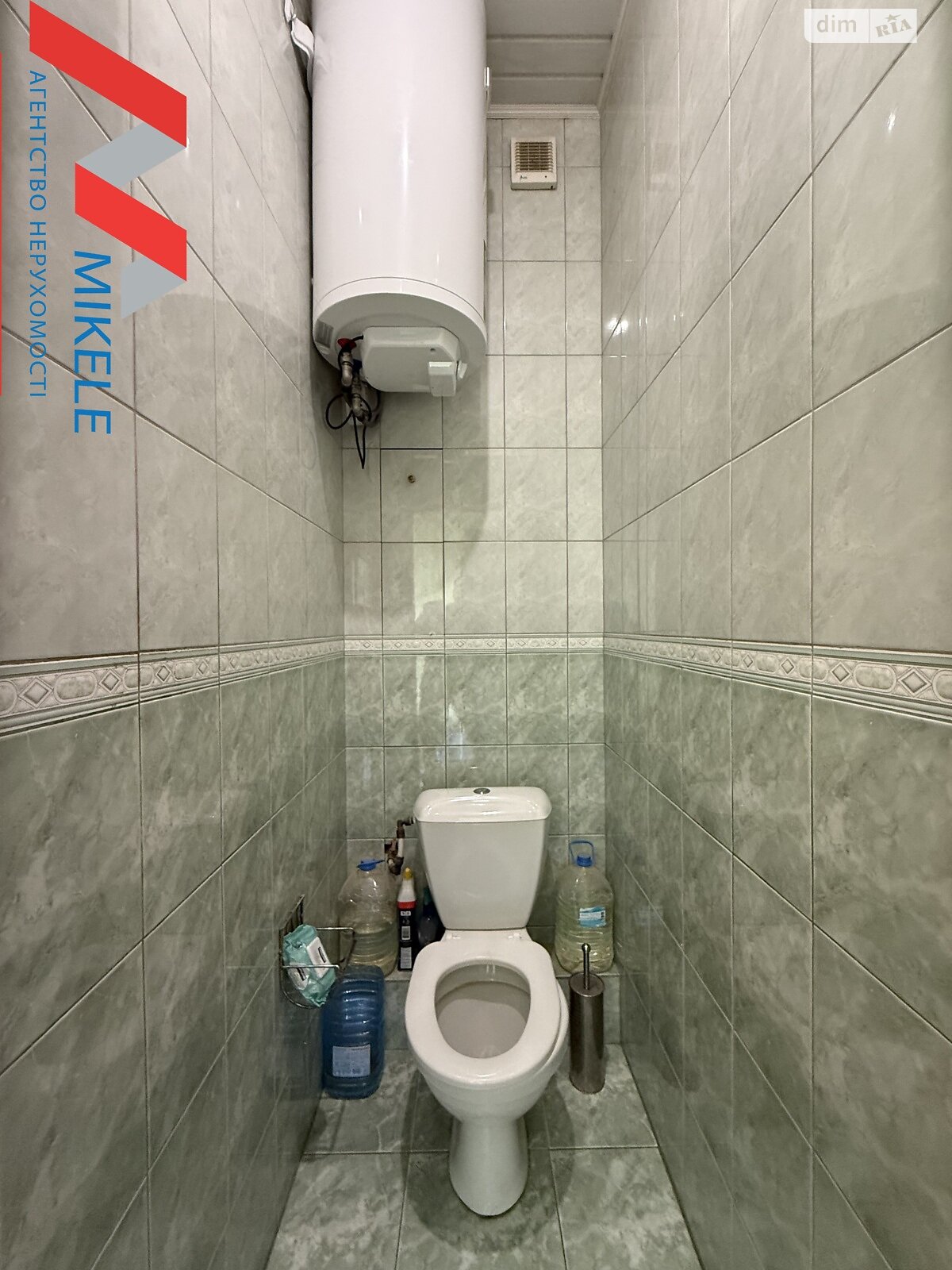 Продаж трикімнатної квартири в Києві, на вул. Лондонська 2, район Першотравневий Масив фото 1