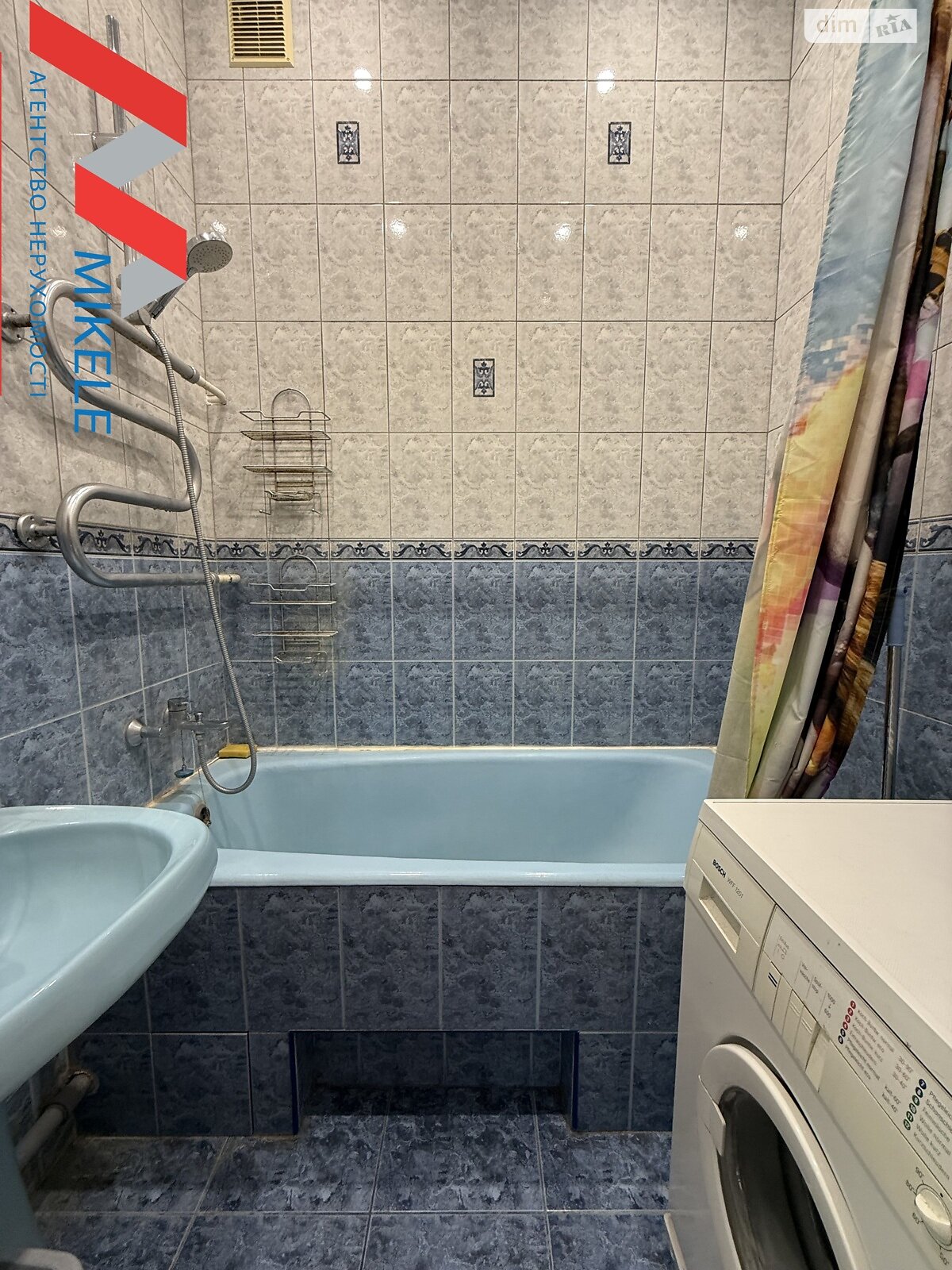 Продаж трикімнатної квартири в Києві, на вул. Лондонська 2, район Першотравневий Масив фото 1