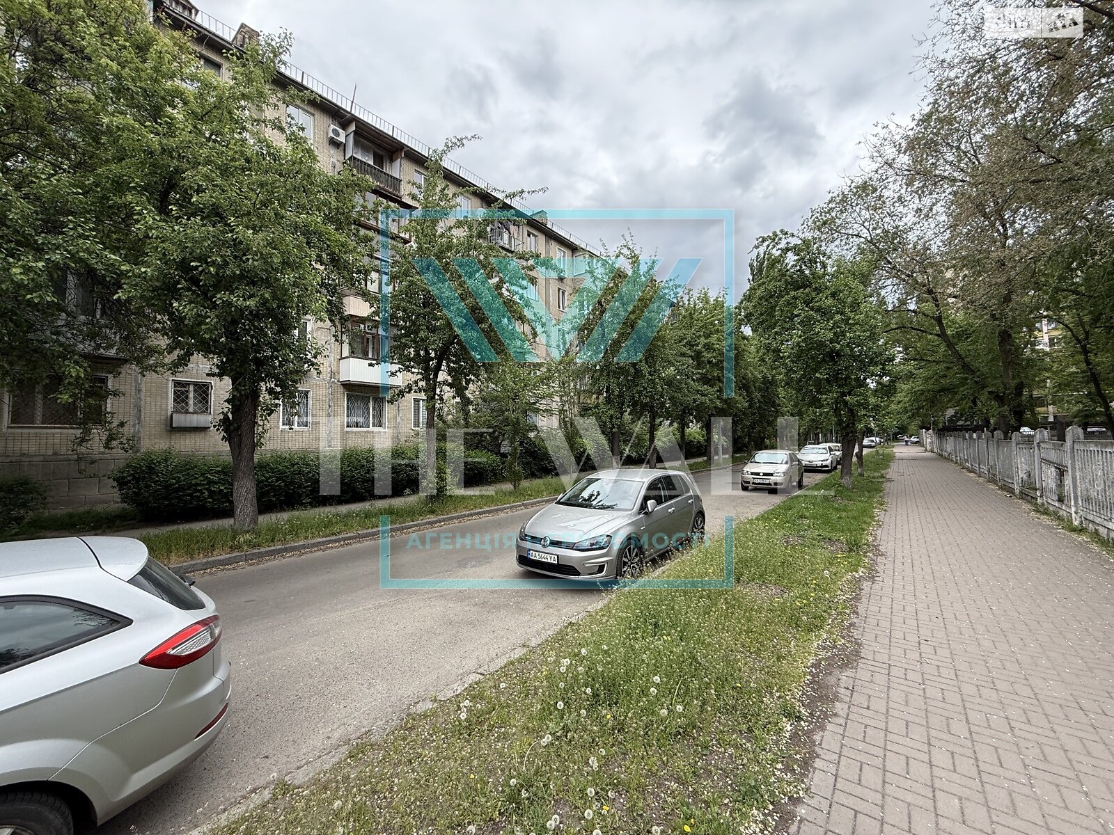 Продажа однокомнатной квартиры в Киеве, на ул. Сергея Берегового 26, район Первомайский Массив фото 1 Продажа однокомнатной квартиры в Киеве, на ул. Сергея Берегового 26, район Первомайский Массив фото 1