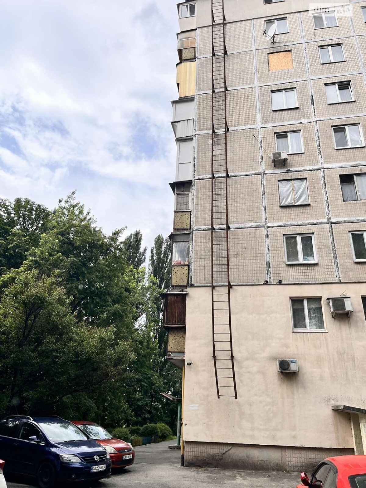 Продаж однокімнатної квартири в Києві, на вул. Ушинського 16, район Першотравневий Масив фото 1 Продаж однокімнатної квартири в Києві, на вул. Ушинського 16, район Першотравневий Масив фото 1