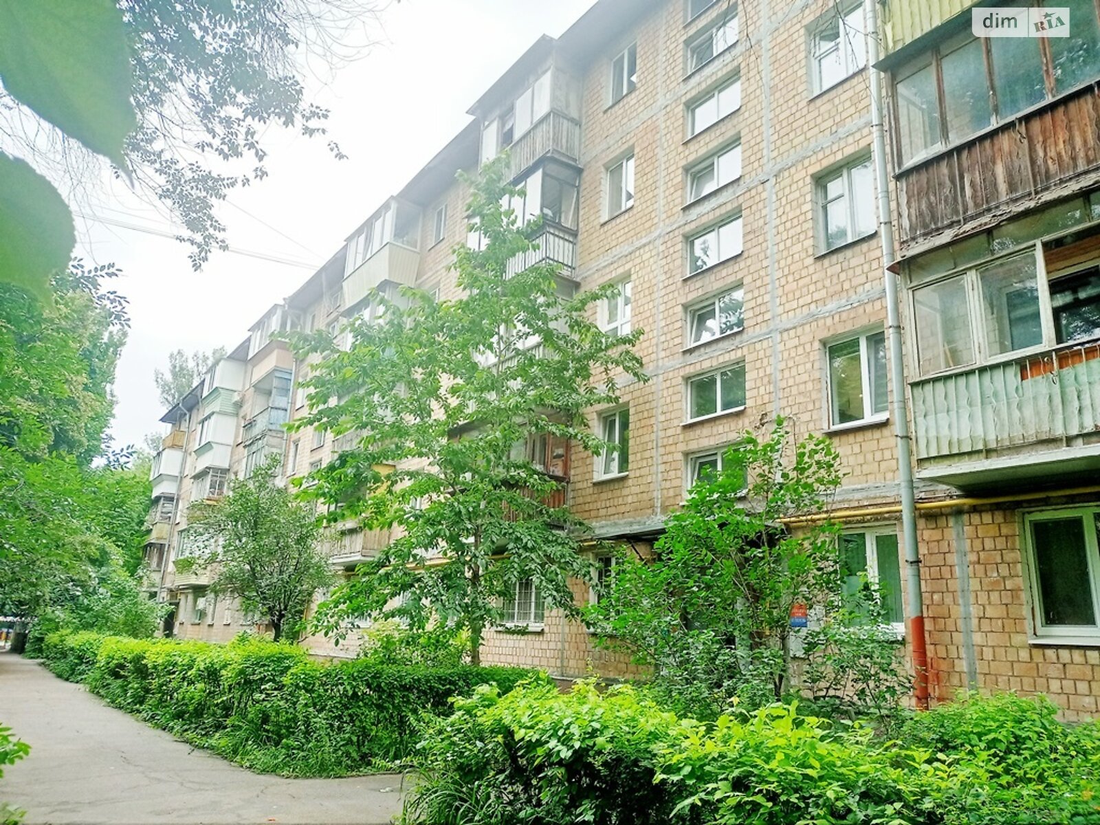 Продаж трикімнатної квартири в Києві, на вул. Ушинського 5 корпус 1, район Першотравневий Масив фото 1