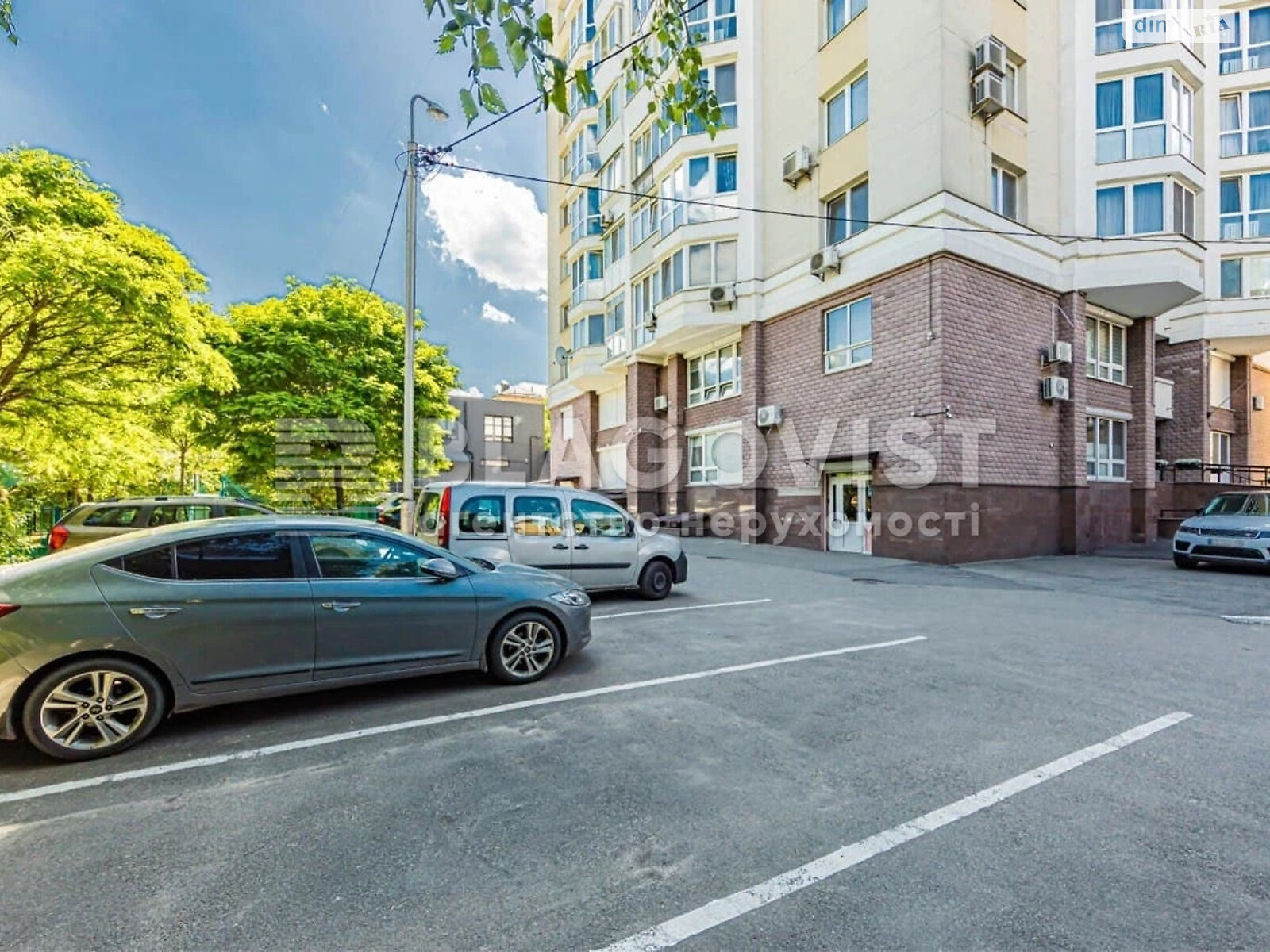 Продажа трехкомнатной квартиры в Киеве, на ул. Волынская 9А, район Первомайский Массив фото 1 Продажа трехкомнатной квартиры в Киеве, на ул. Волынская 9А, район Первомайский Массив фото 1
