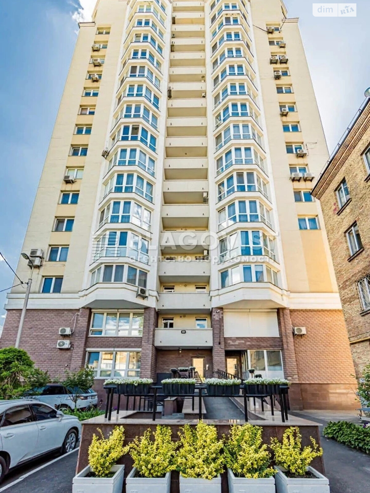 Продажа трехкомнатной квартиры в Киеве, на ул. Волынская 9А, район Первомайский Массив фото 1 Продажа трехкомнатной квартиры в Киеве, на ул. Волынская 9А, район Первомайский Массив фото 1