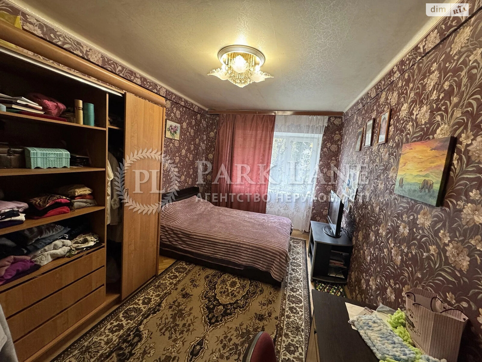 Продаж трикімнатної квартири в Києві, на вул. Волинська, район Першотравневий Масив фото 1