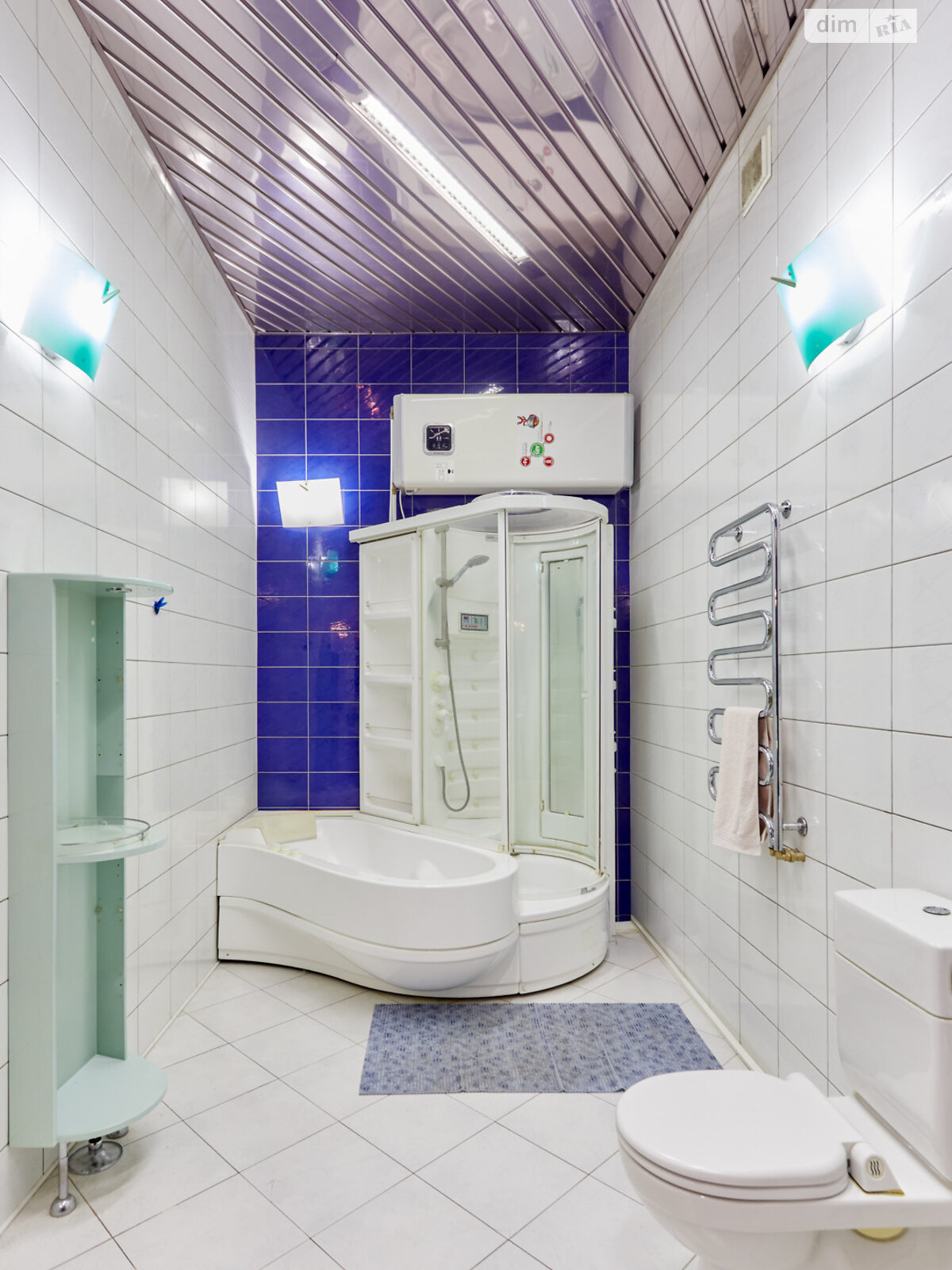 Продажа четырехкомнатной квартиры в Киеве, на спуск Андреевский 34, район Подол фото 1