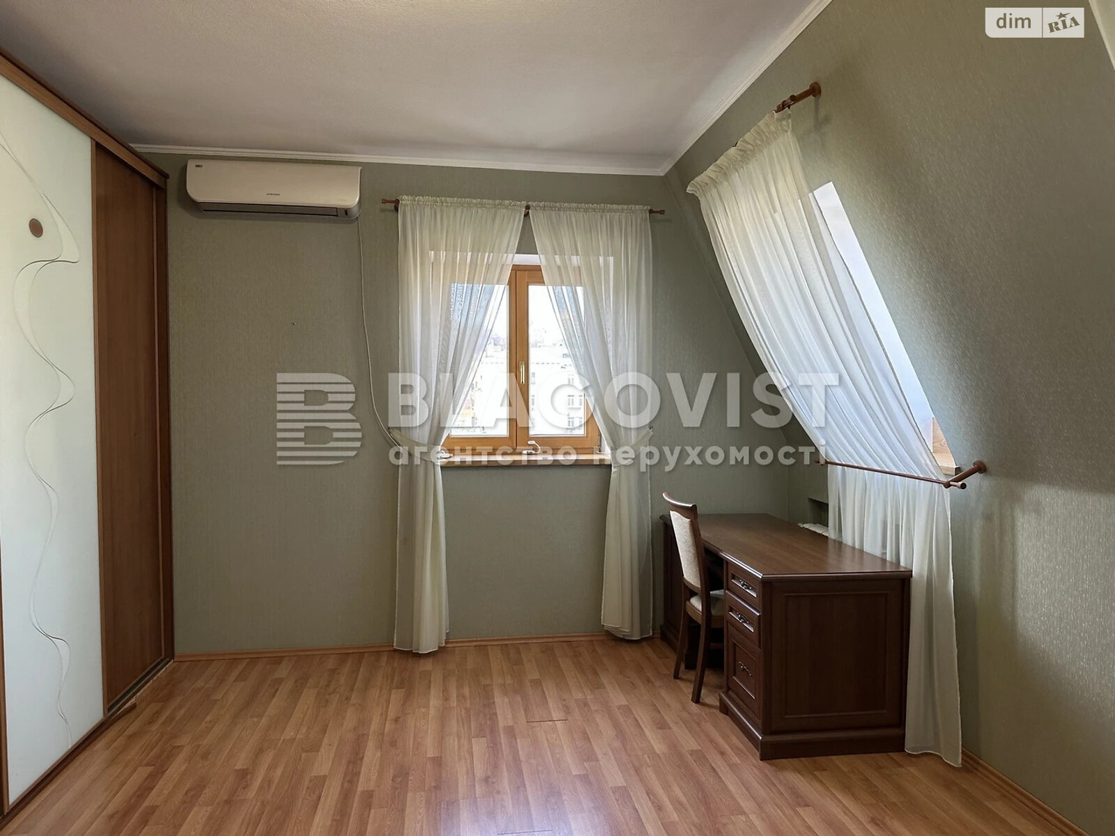 Продажа трехкомнатной квартиры в Киеве, на ул. Борисоглебская 16В, район Подол фото 1 Продажа трехкомнатной квартиры в Киеве, на ул. Борисоглебская 16В, район Подол фото 1
