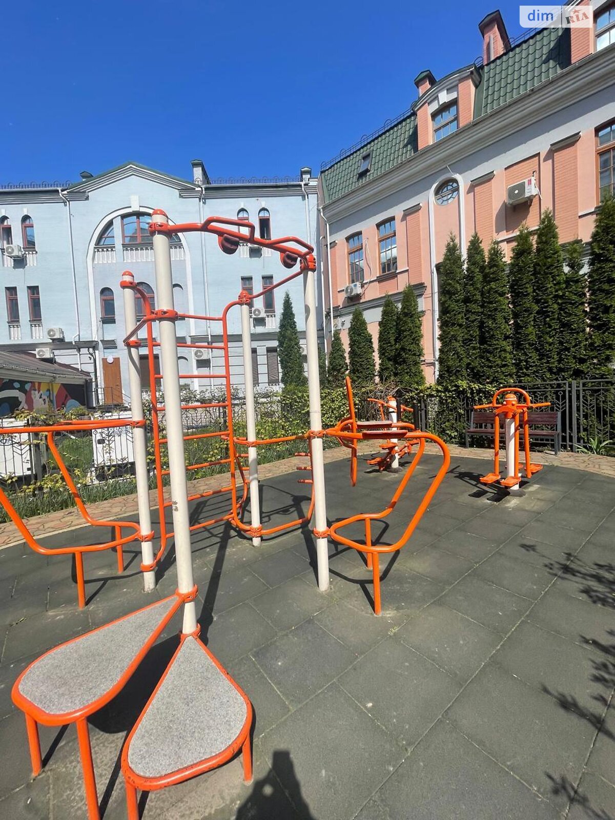 Продажа двухкомнатной квартиры в Киеве, на ул. Дегтярная 19, район Подол фото 1 Продажа двухкомнатной квартиры в Киеве, на ул. Дегтярная 19, район Подол фото 1