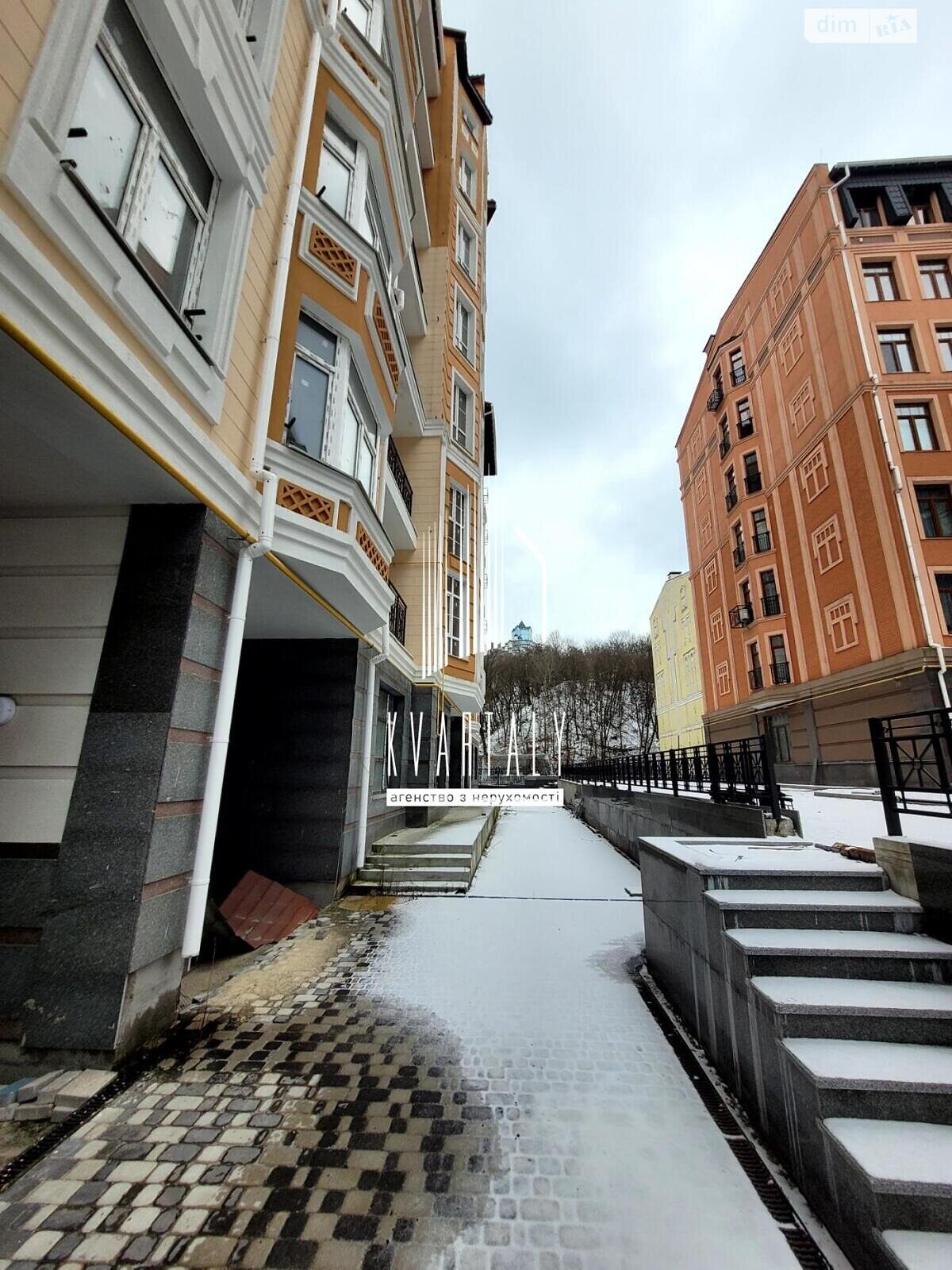 Продаж чотирикімнатної квартири в Києві, на вул. Дегтярна 20, район Поділ фото 1 Продаж чотирикімнатної квартири в Києві, на вул. Дегтярна 20, район Поділ фото 1