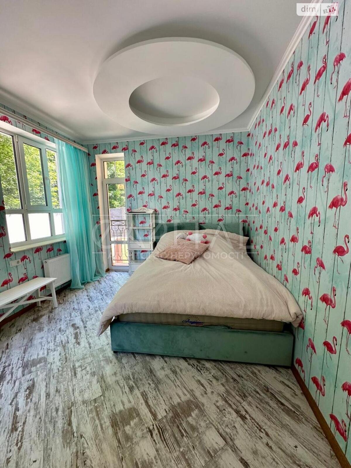 Продажа четырехкомнатной квартиры в Киеве, на ул. Дегтярная 19, район Подол фото 1 Продажа четырехкомнатной квартиры в Киеве, на ул. Дегтярная 19, район Подол фото 1