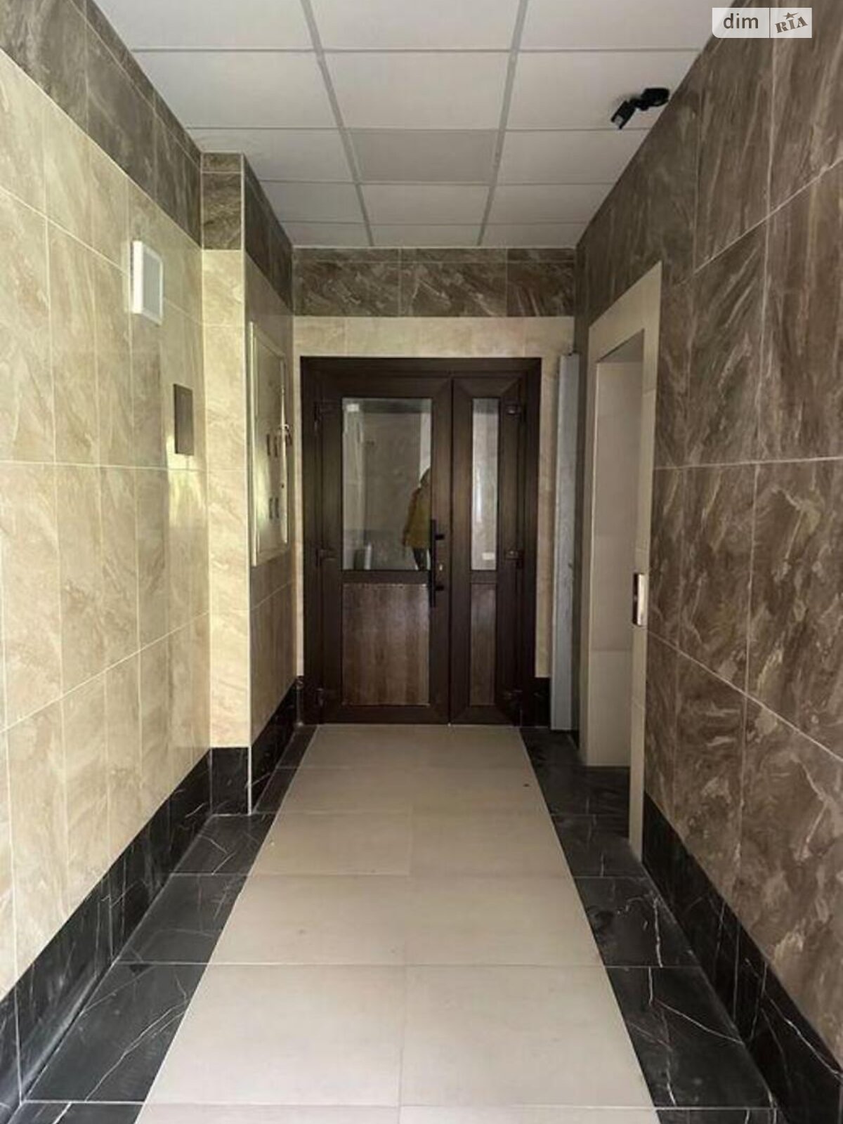 Продаж двокімнатної квартири в Києві, на вул. Дегтярна 19, район Поділ фото 1 Продаж двокімнатної квартири в Києві, на вул. Дегтярна 19, район Поділ фото 1