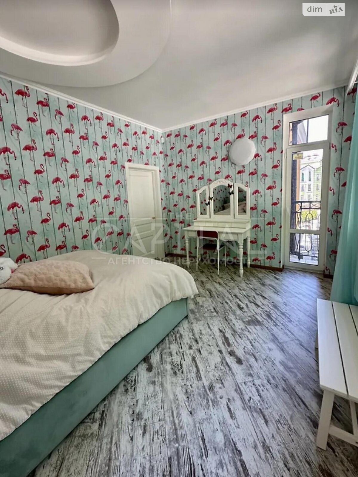 Продажа трехкомнатной квартиры в Киеве, на ул. Дегтярная 19, район Подол фото 1 Продажа трехкомнатной квартиры в Киеве, на ул. Дегтярная 19, район Подол фото 1