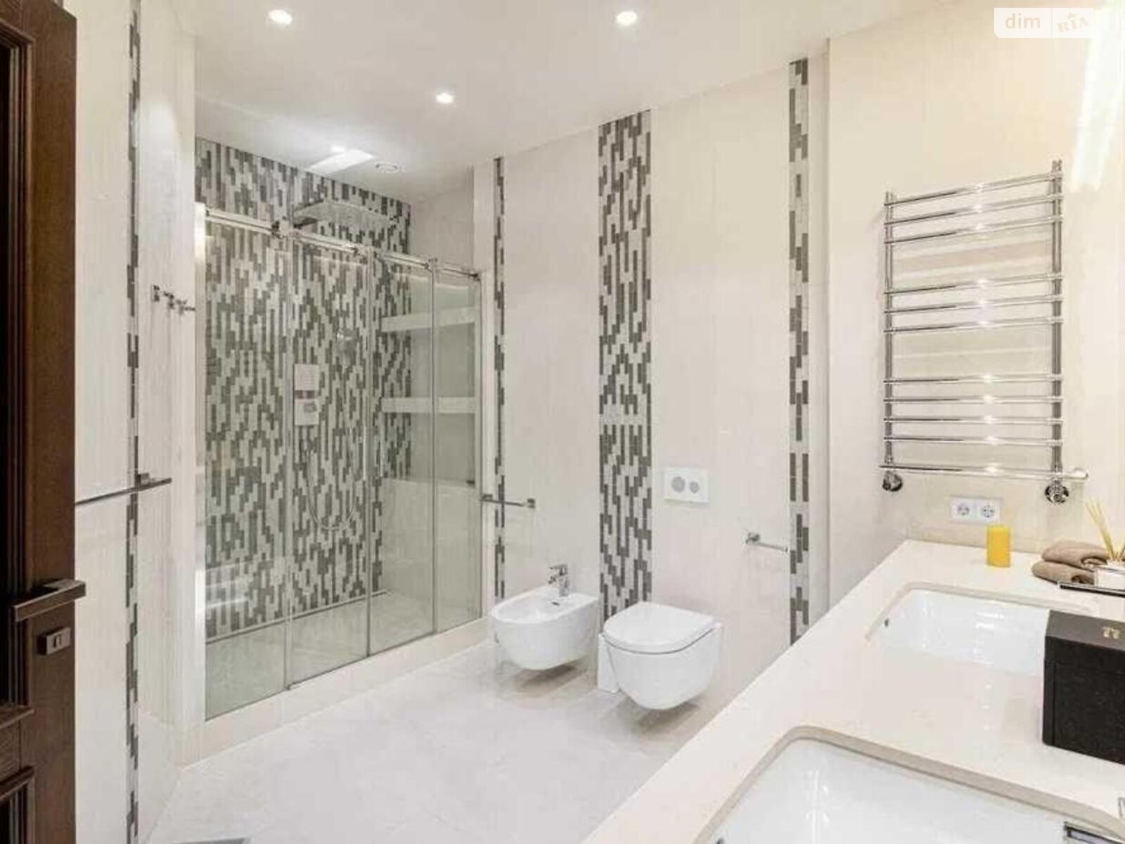 Продажа трехкомнатной квартиры в Киеве, на ул. Хорива 39-41, район Подол фото 1 Продажа трехкомнатной квартиры в Киеве, на ул. Хорива 39-41, район Подол фото 1
