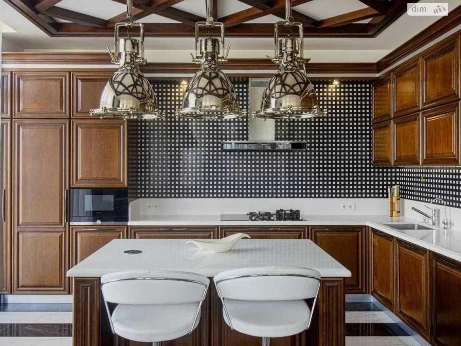 Продажа трехкомнатной квартиры в Киеве, на ул. Хорива 39-41, район Подол фото 1 Продажа трехкомнатной квартиры в Киеве, на ул. Хорива 39-41, район Подол фото 1