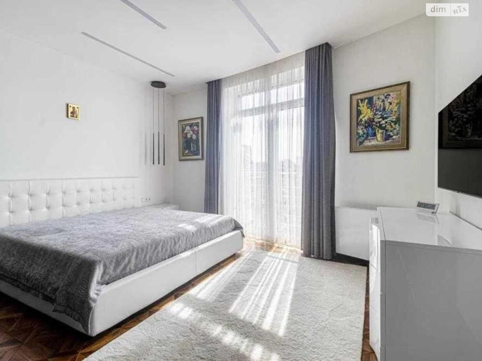 Продажа трехкомнатной квартиры в Киеве, на ул. Хорива 39-41, район Подол фото 1 Продажа трехкомнатной квартиры в Киеве, на ул. Хорива 39-41, район Подол фото 1