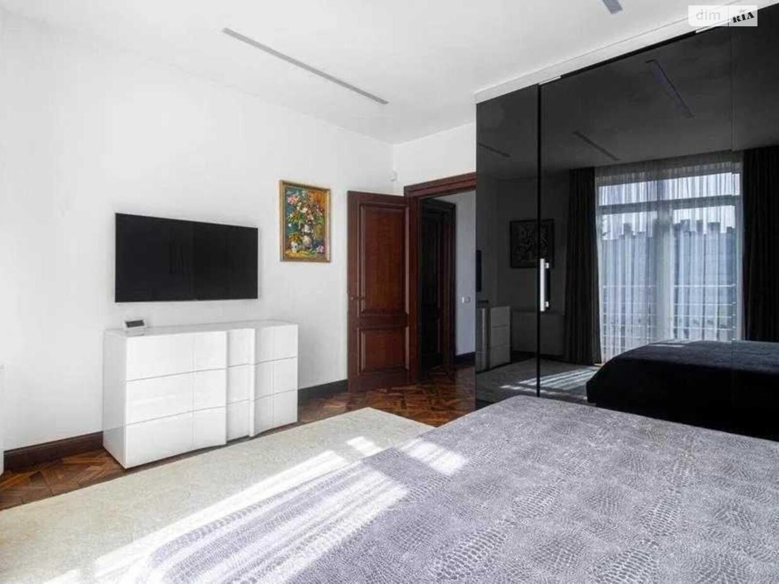 Продажа трехкомнатной квартиры в Киеве, на ул. Хорива 39-41, район Подол фото 1 Продажа трехкомнатной квартиры в Киеве, на ул. Хорива 39-41, район Подол фото 1