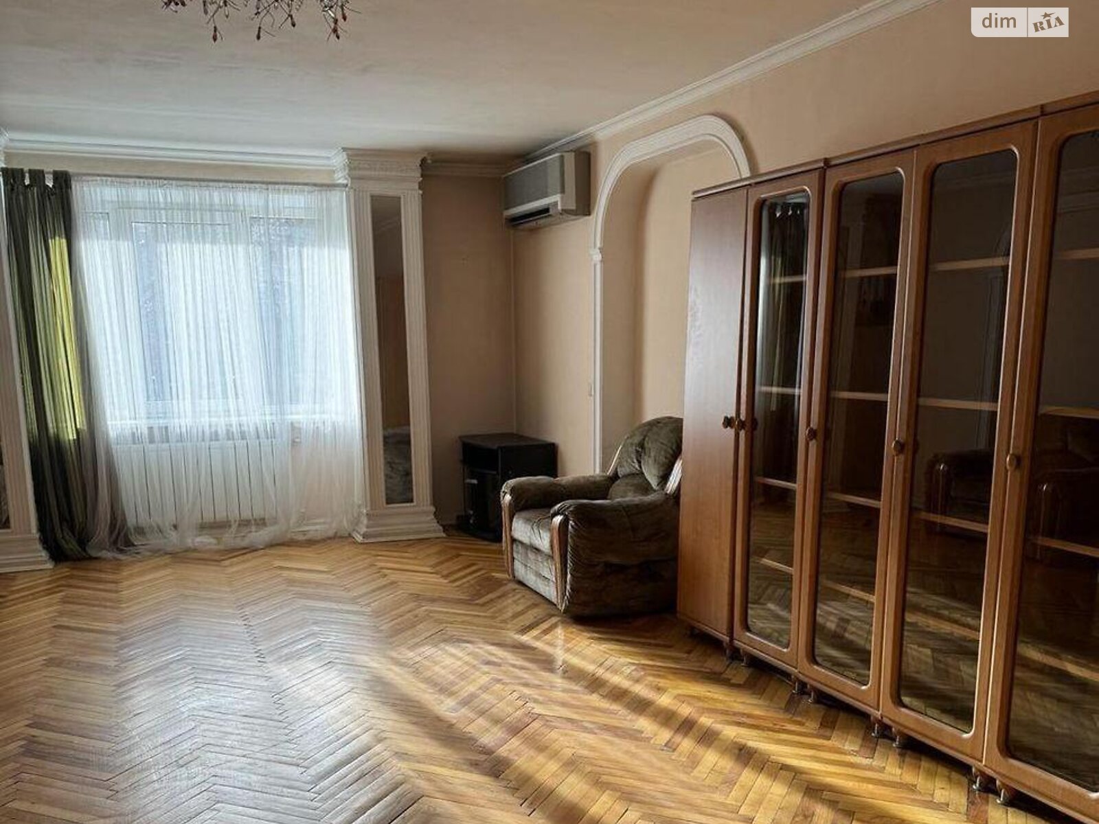 Продажа двухкомнатной квартиры в Киеве, на ул. Константиновская 34, район Подол фото 1
