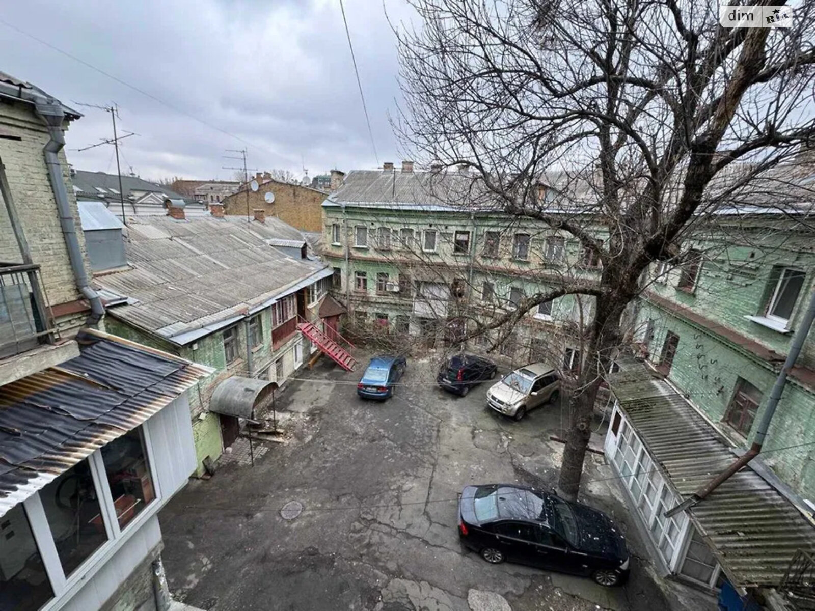 Продаж трикімнатної квартири в Києві, на вул. Межигірська 10/18, район Поділ фото 1 Продаж трикімнатної квартири в Києві, на вул. Межигірська 10/18, район Поділ фото 1