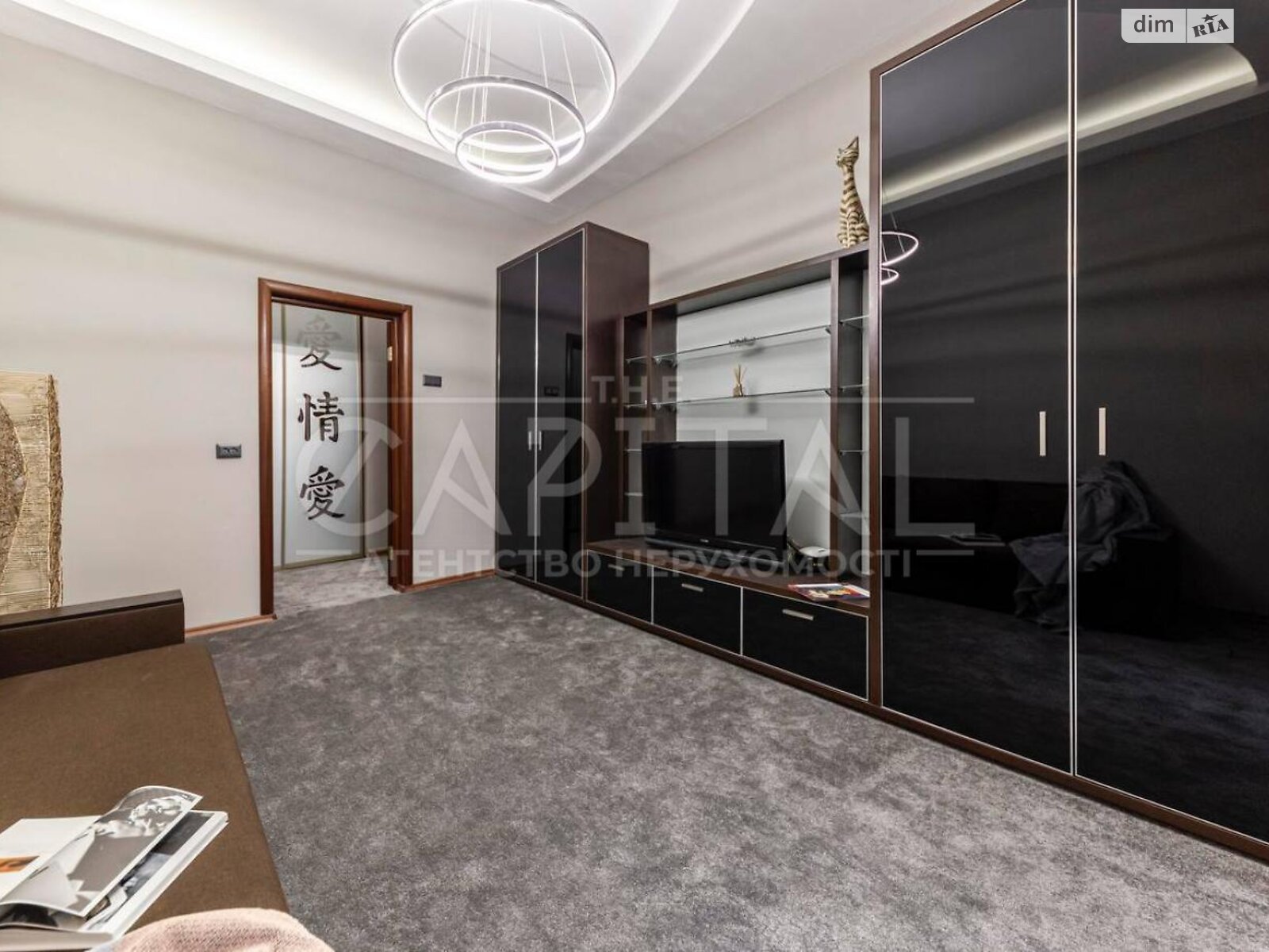 Продаж трикімнатної квартири в Києві, на вул. Межигірська 32А, район Поділ фото 1 Продаж трикімнатної квартири в Києві, на вул. Межигірська 32А, район Поділ фото 1