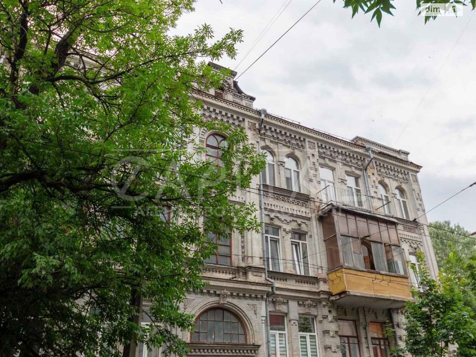 Продаж трикімнатної квартири в Києві, на вул. Межигірська 32А, район Поділ фото 1 Продаж трикімнатної квартири в Києві, на вул. Межигірська 32А, район Поділ фото 1