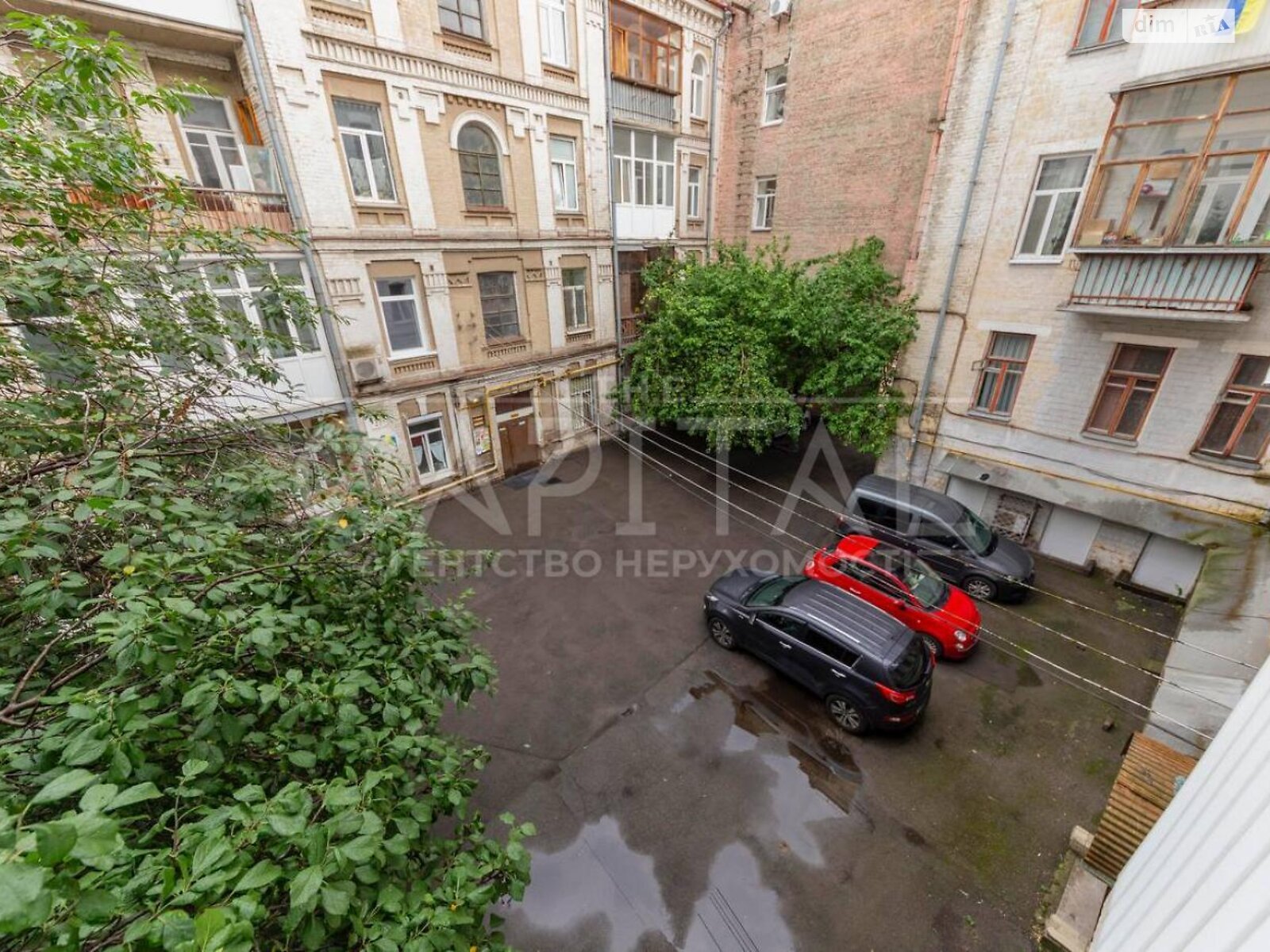 Продаж трикімнатної квартири в Києві, на вул. Межигірська 32А, район Поділ фото 1 Продаж трикімнатної квартири в Києві, на вул. Межигірська 32А, район Поділ фото 1