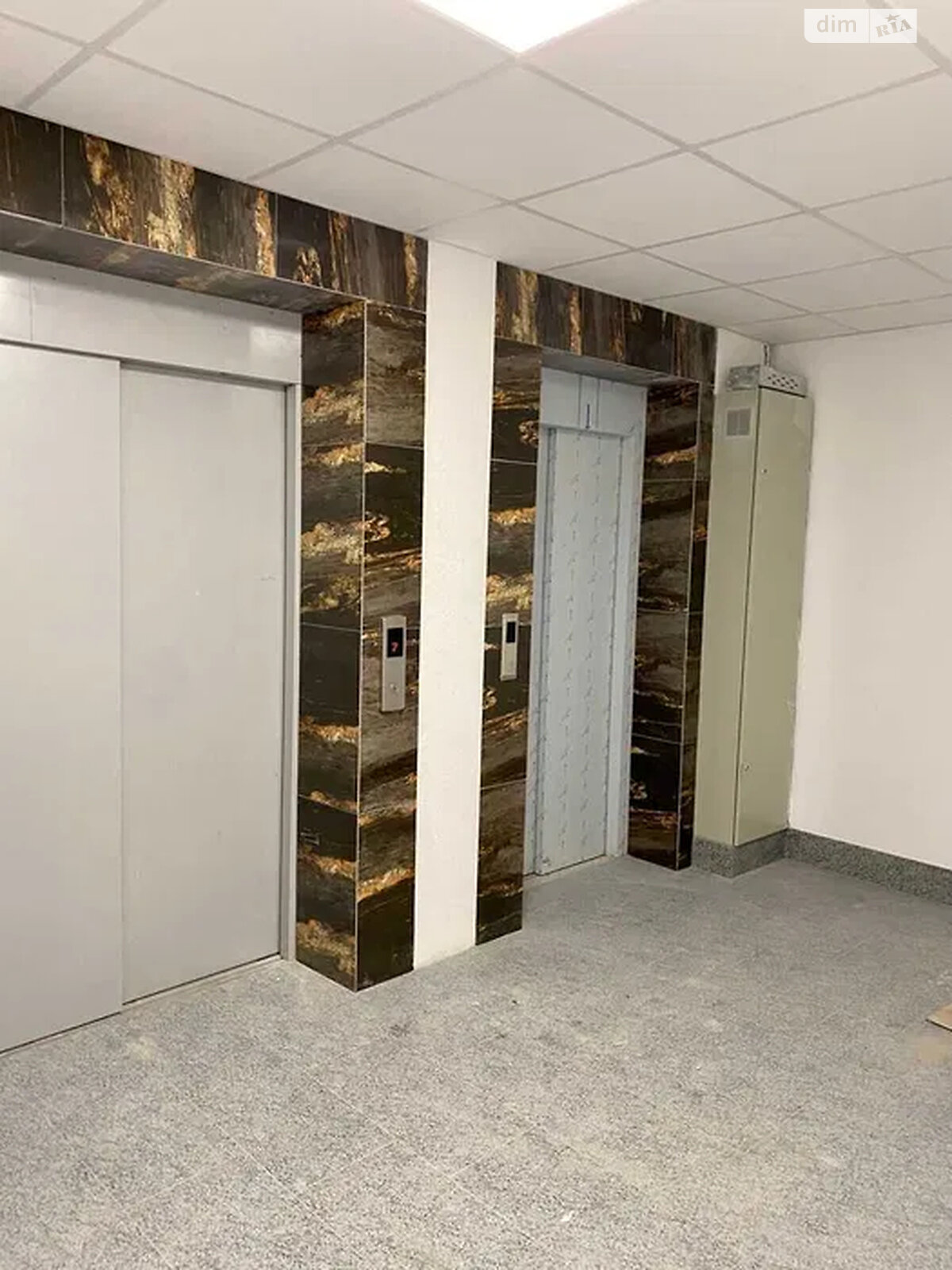 Продажа трехкомнатной квартиры в Киеве, на ул. Нижний Вал 27-29, район Подол фото 1 Продажа трехкомнатной квартиры в Киеве, на ул. Нижний Вал 27-29, район Подол фото 1
