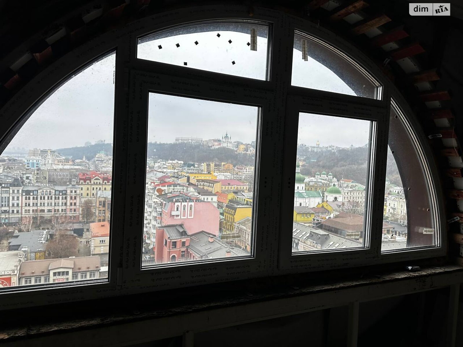 Продажа двухкомнатной квартиры в Киеве, на ул. Нижний Вал 27-29, район Подол фото 1 Продажа двухкомнатной квартиры в Киеве, на ул. Нижний Вал 27-29, район Подол фото 1