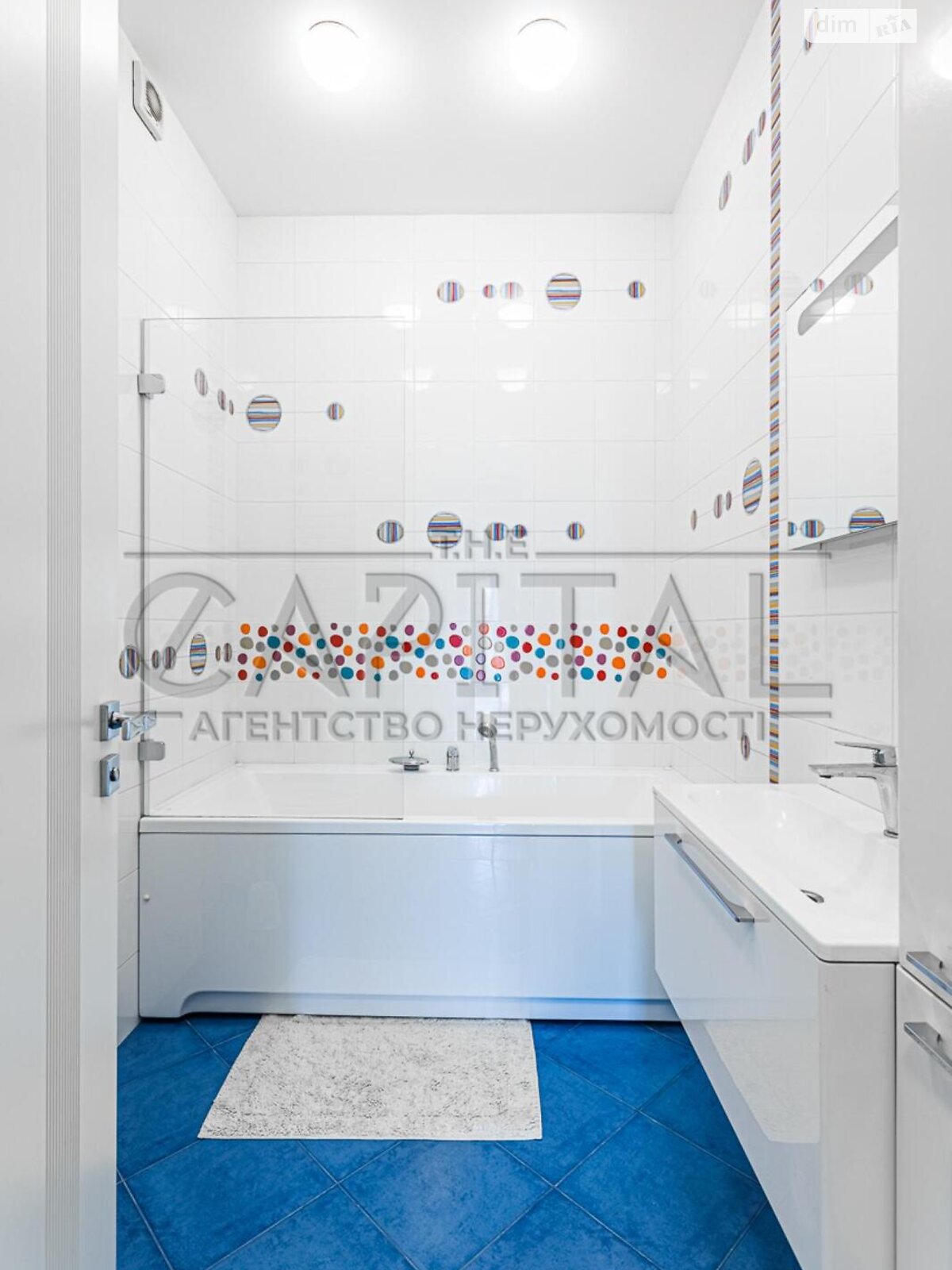двоповерховий будинок з гаражем, 35 кв. м, цегла. Продаж у Видрові Доли фото 1 двоповерховий будинок з гаражем, 35 кв. м, цегла. Продаж у Видрові Доли фото 1