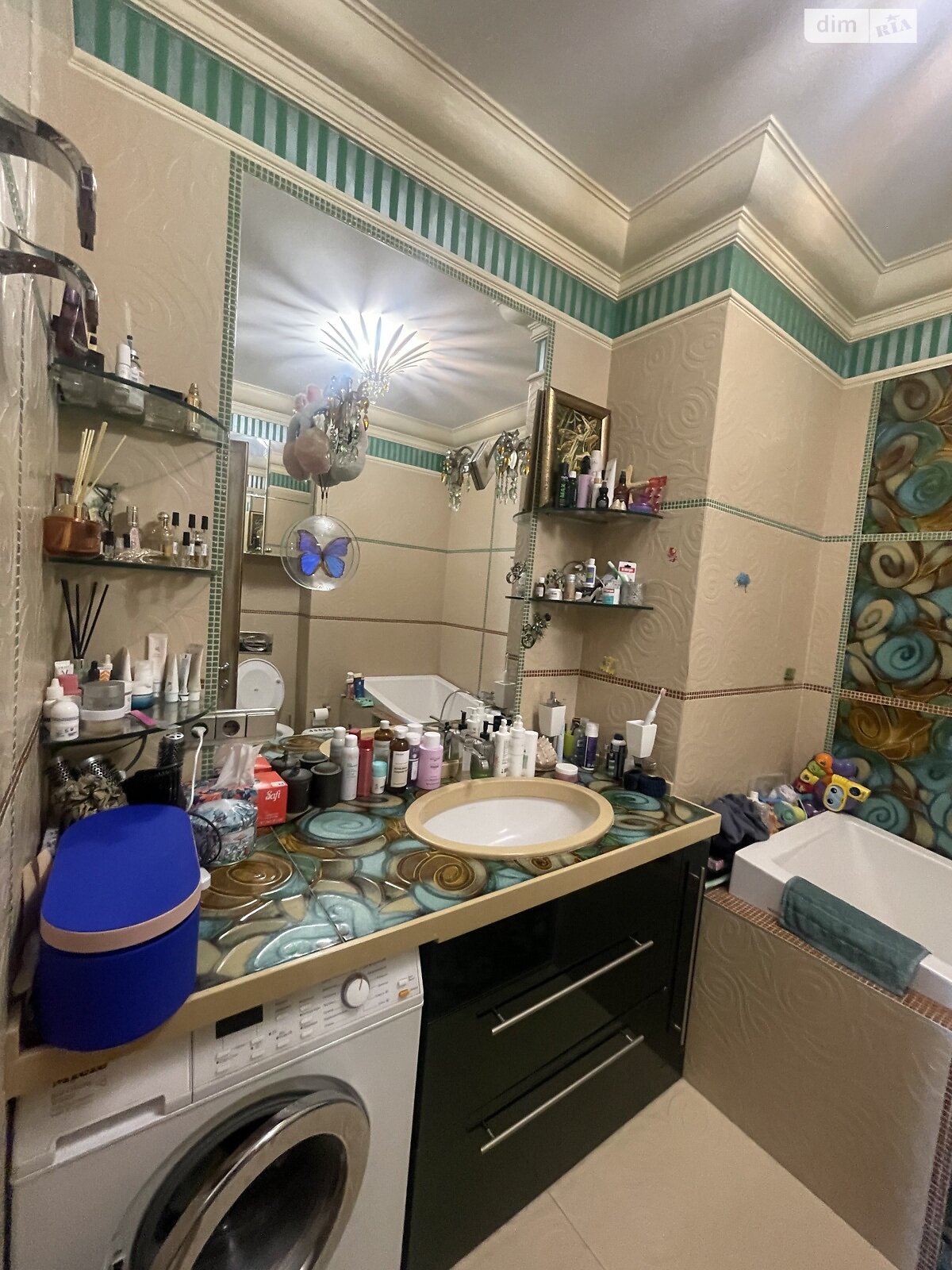 Продажа четырехкомнатной квартиры в Киеве, на ул. Почайнинская 70, район Подол фото 1 Продажа четырехкомнатной квартиры в Киеве, на ул. Почайнинская 70, район Подол фото 1
