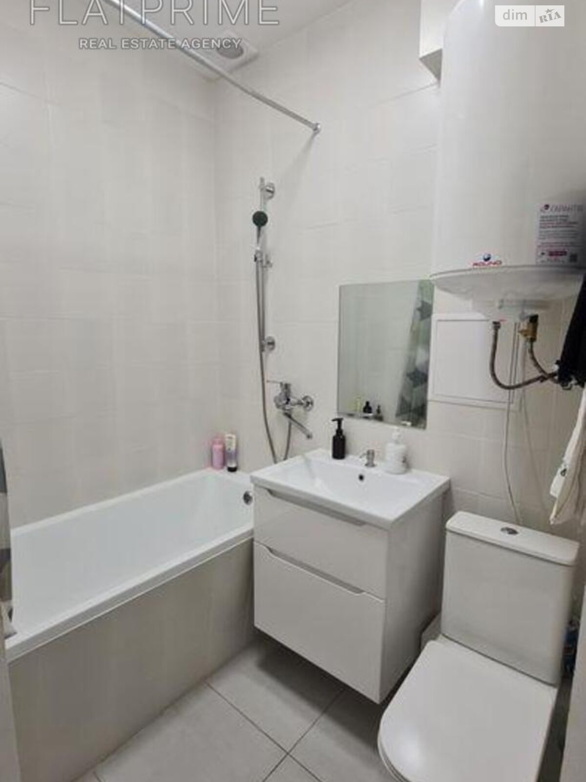 Продаж двокімнатної квартири в Києві, на пров. Покровський 8, район Поділ фото 1 Продаж двокімнатної квартири в Києві, на пров. Покровський 8, район Поділ фото 1