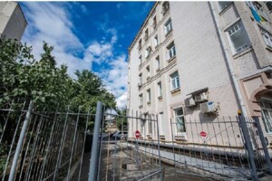 Продаж чотирикімнатної квартири в Києві, на вул. Щекавицька 7/10, район Поділ фото 2
